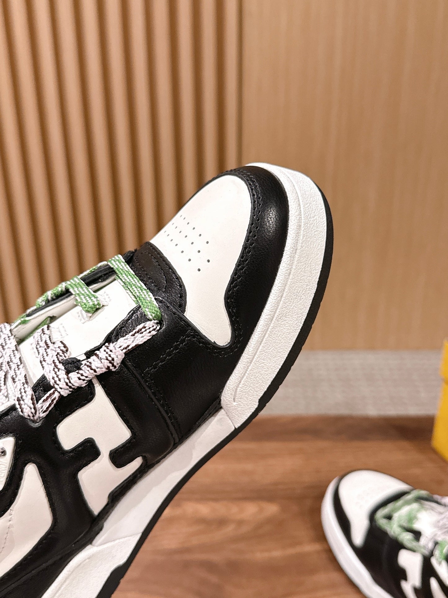 Black white Shoes