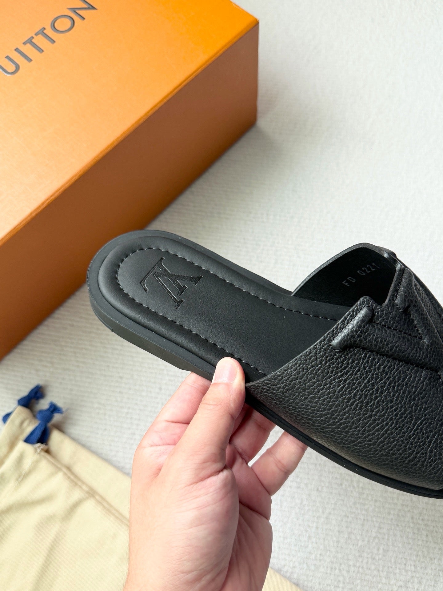 Black Shoes