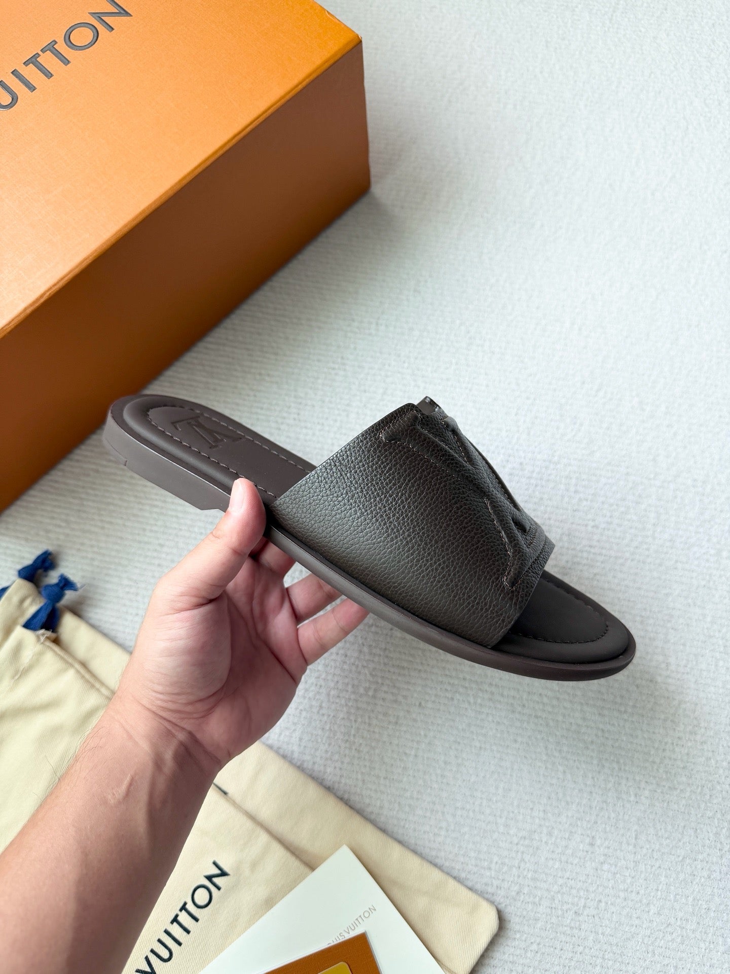 Black Shoes
