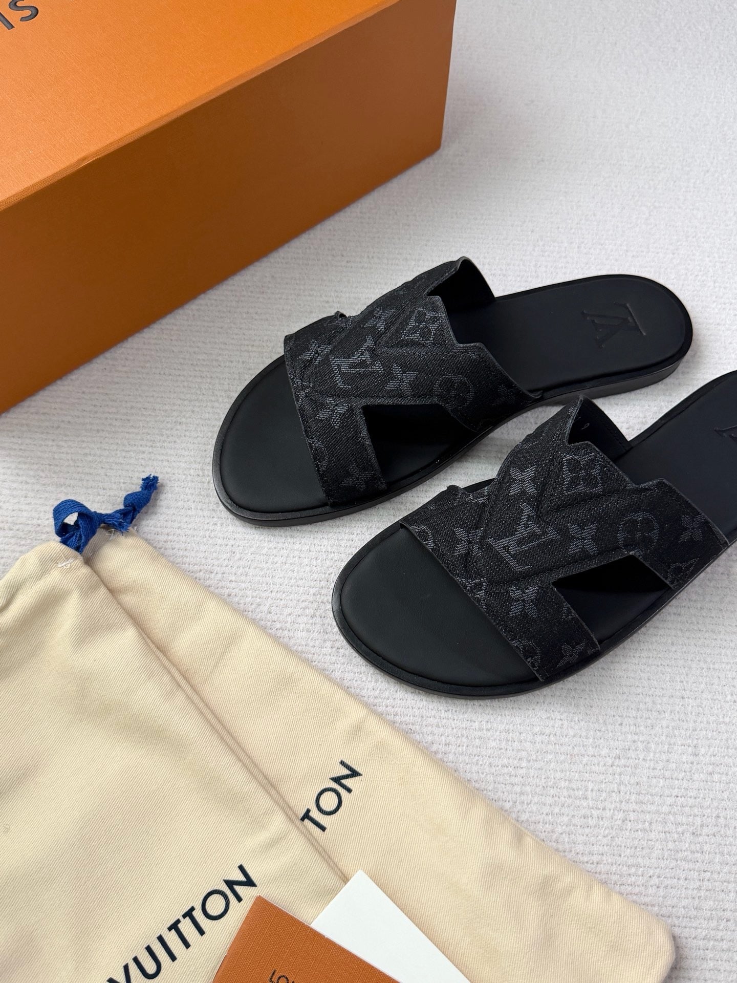 Black Shoes
