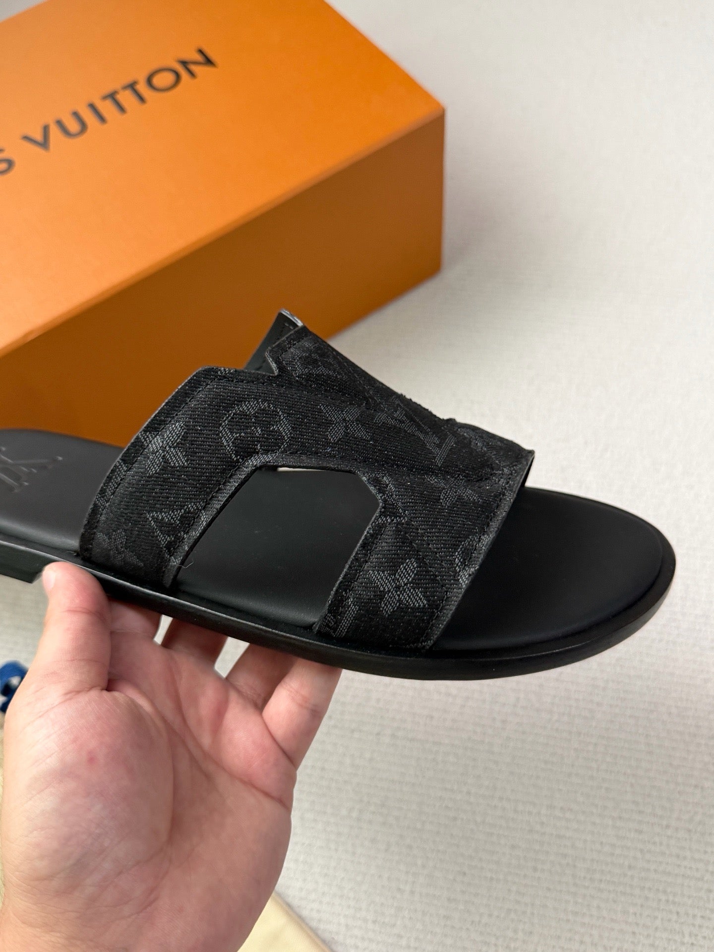 Black Shoes