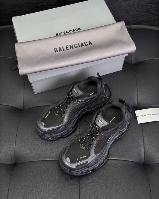 Black Shoes