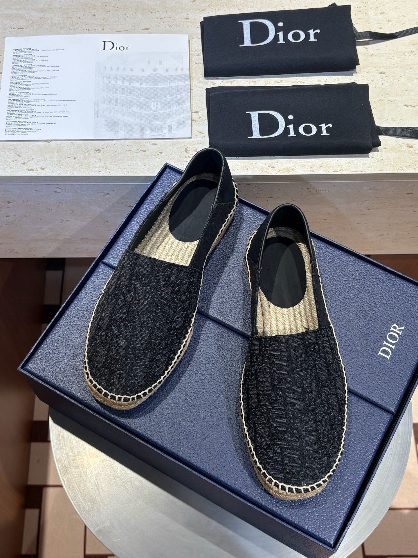 Black Shoes