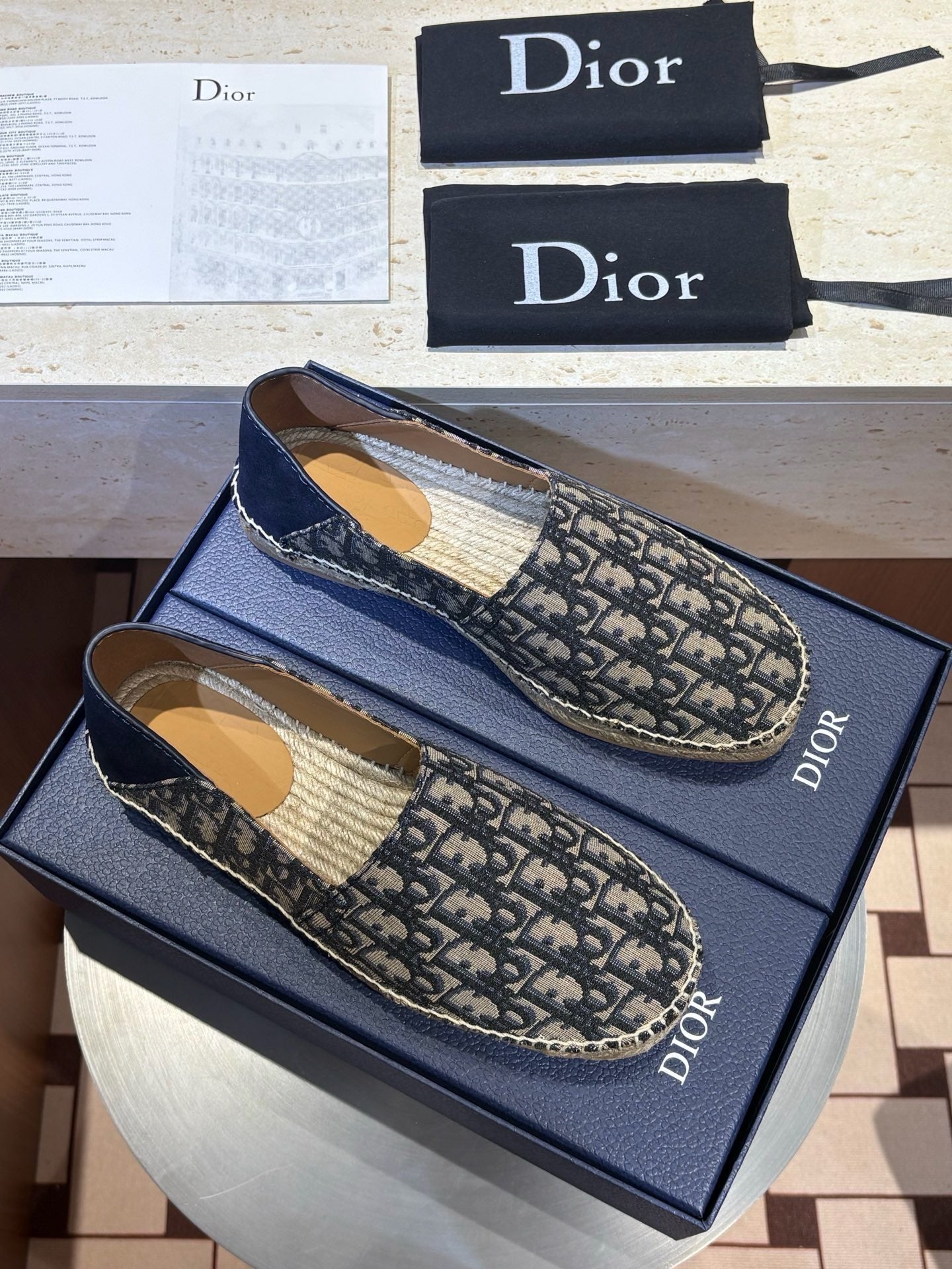Black Shoes