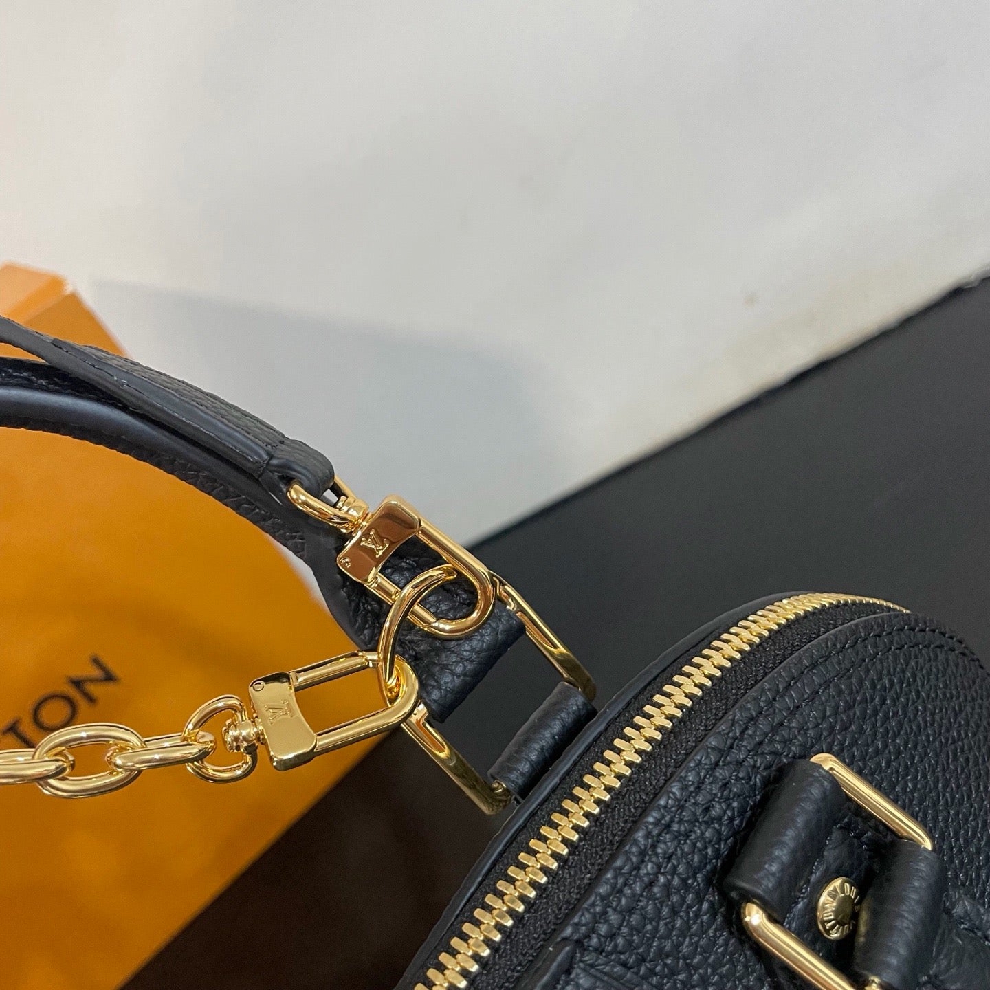 Black and Brown Bag