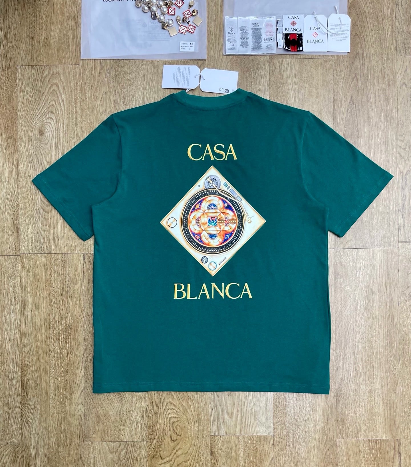 White and Dark green T-Shirt - FashionHype.xyz