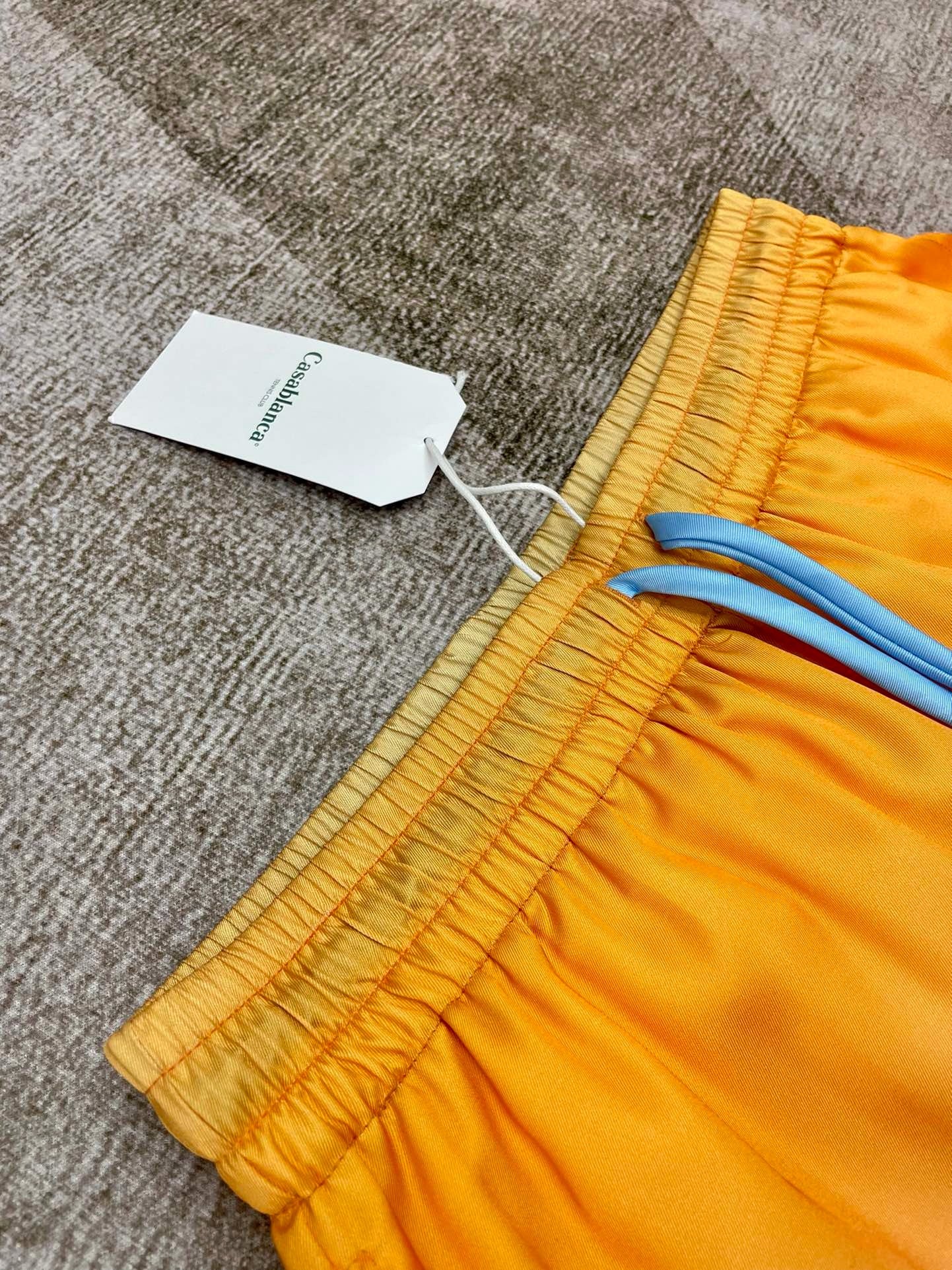 Multi-color Short