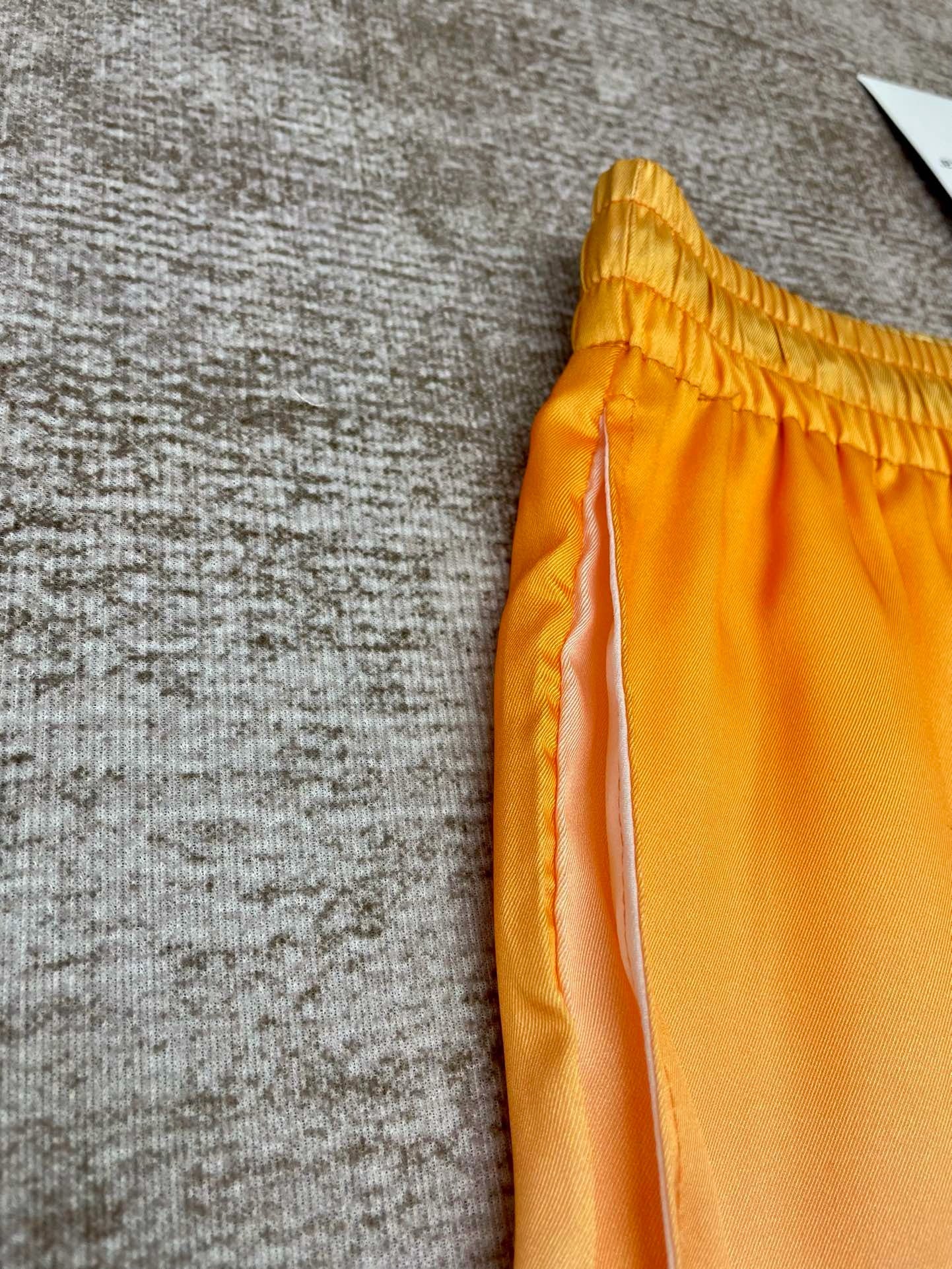 Multi-color Short