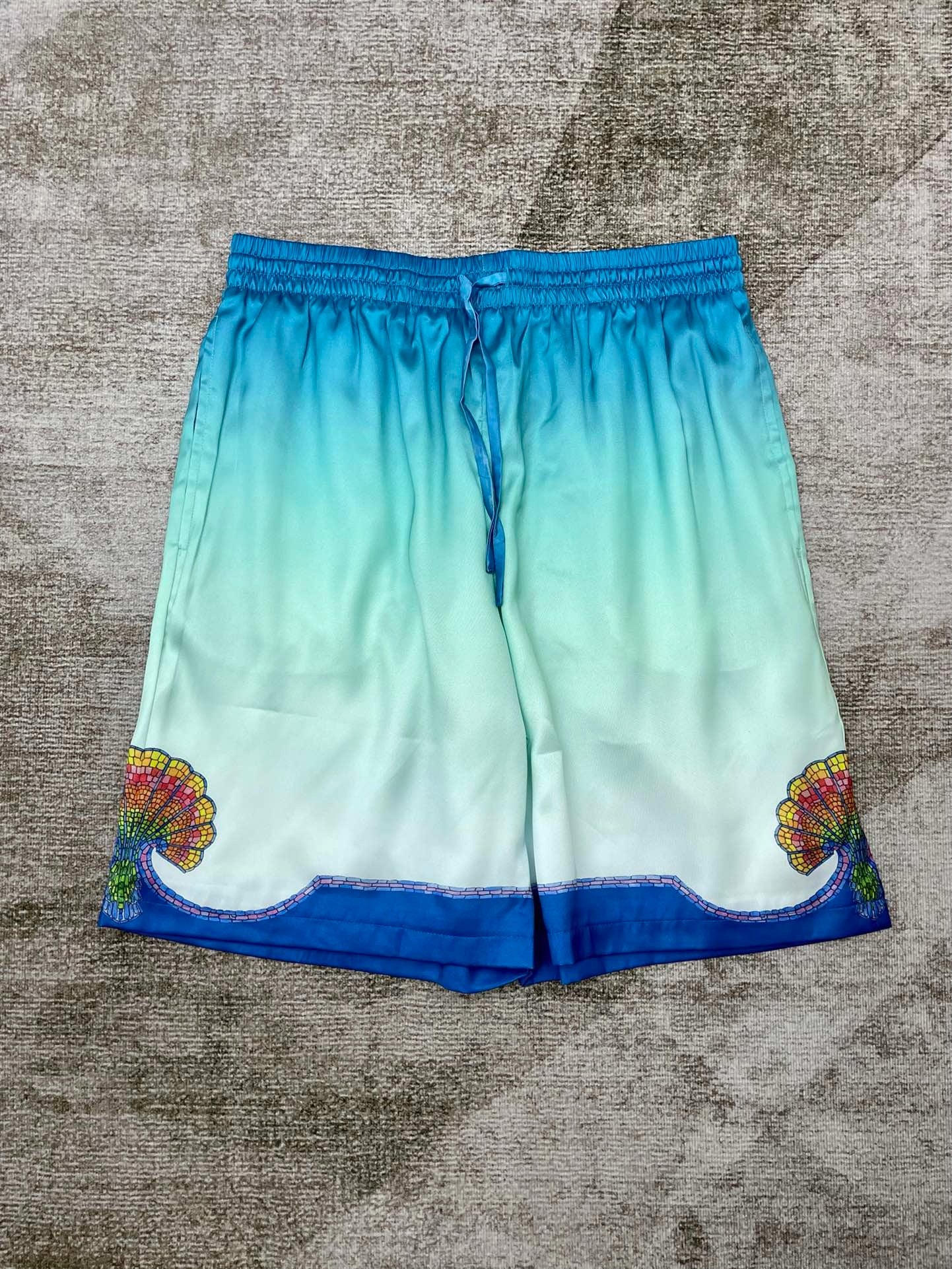Multi-color Short