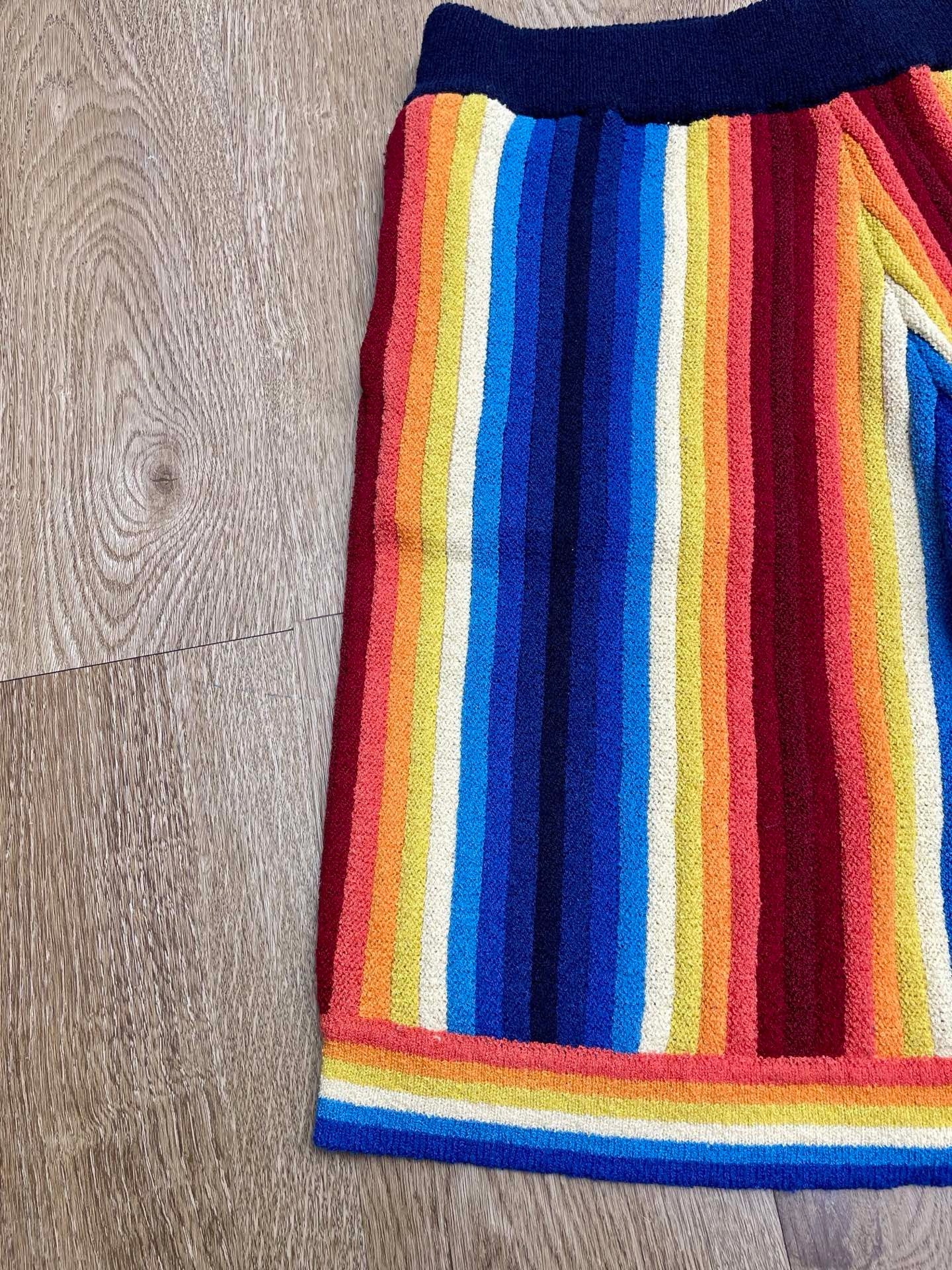Multi-color Short