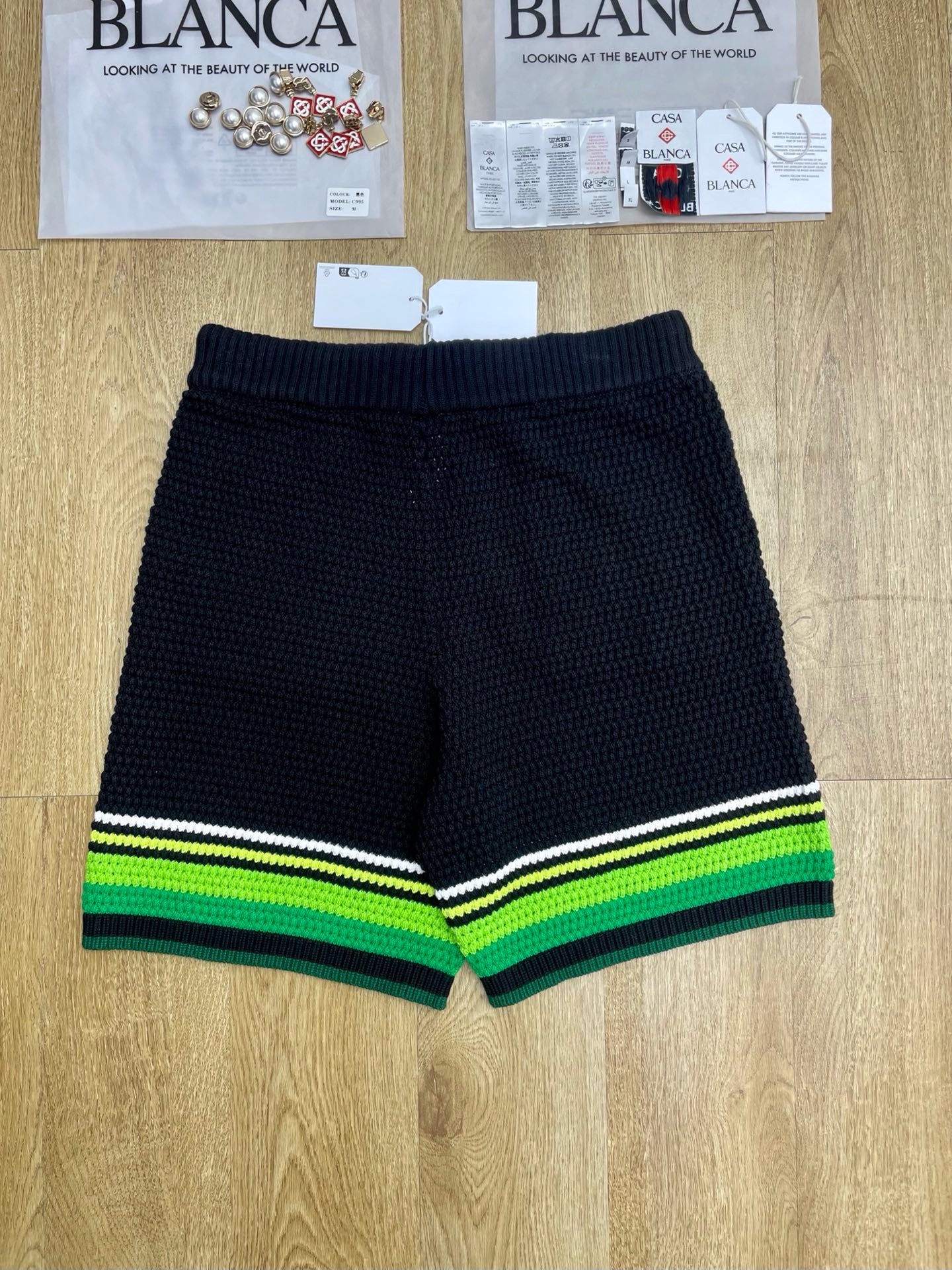 Multi-color Short
