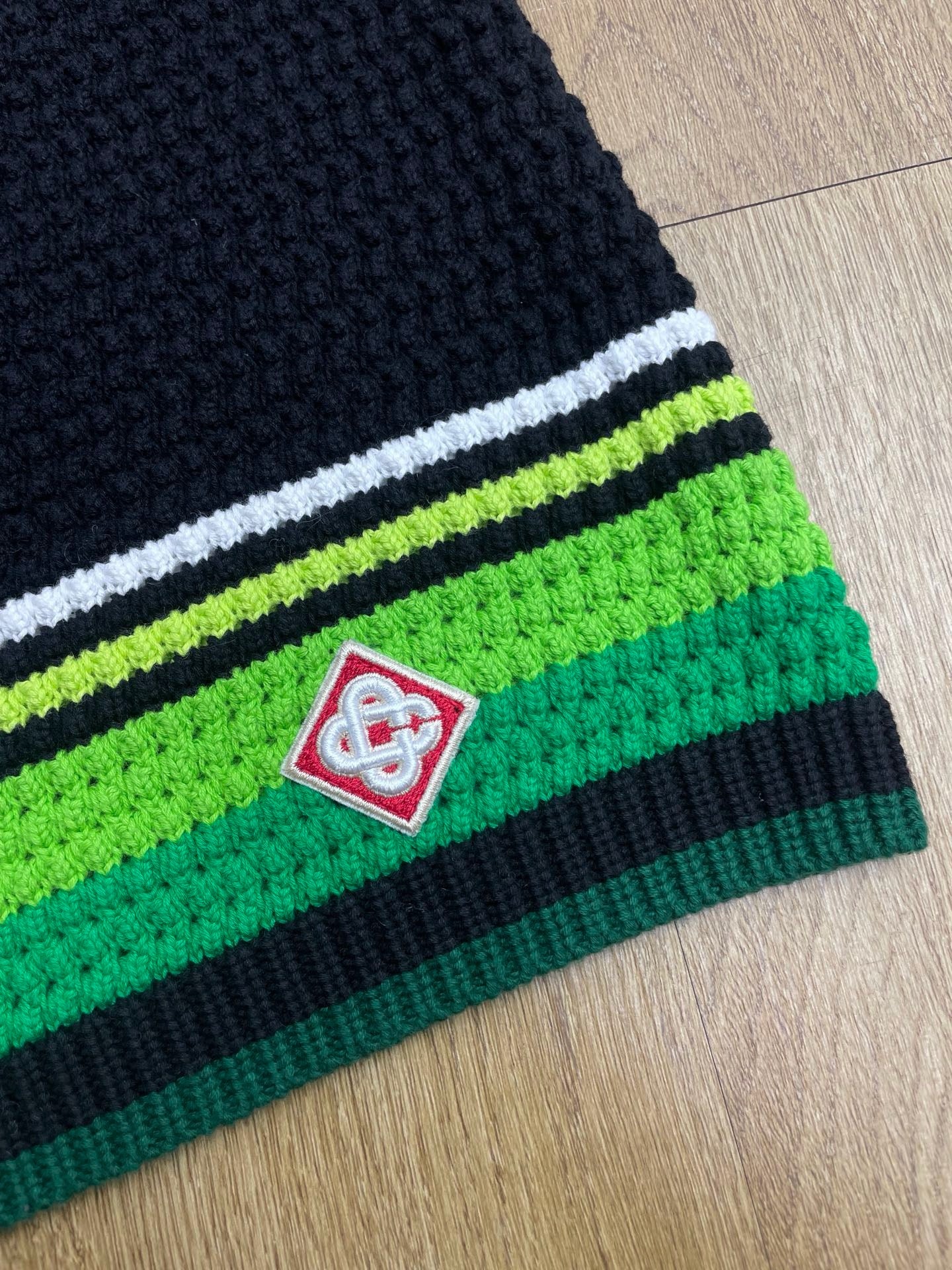 Multi-color Short