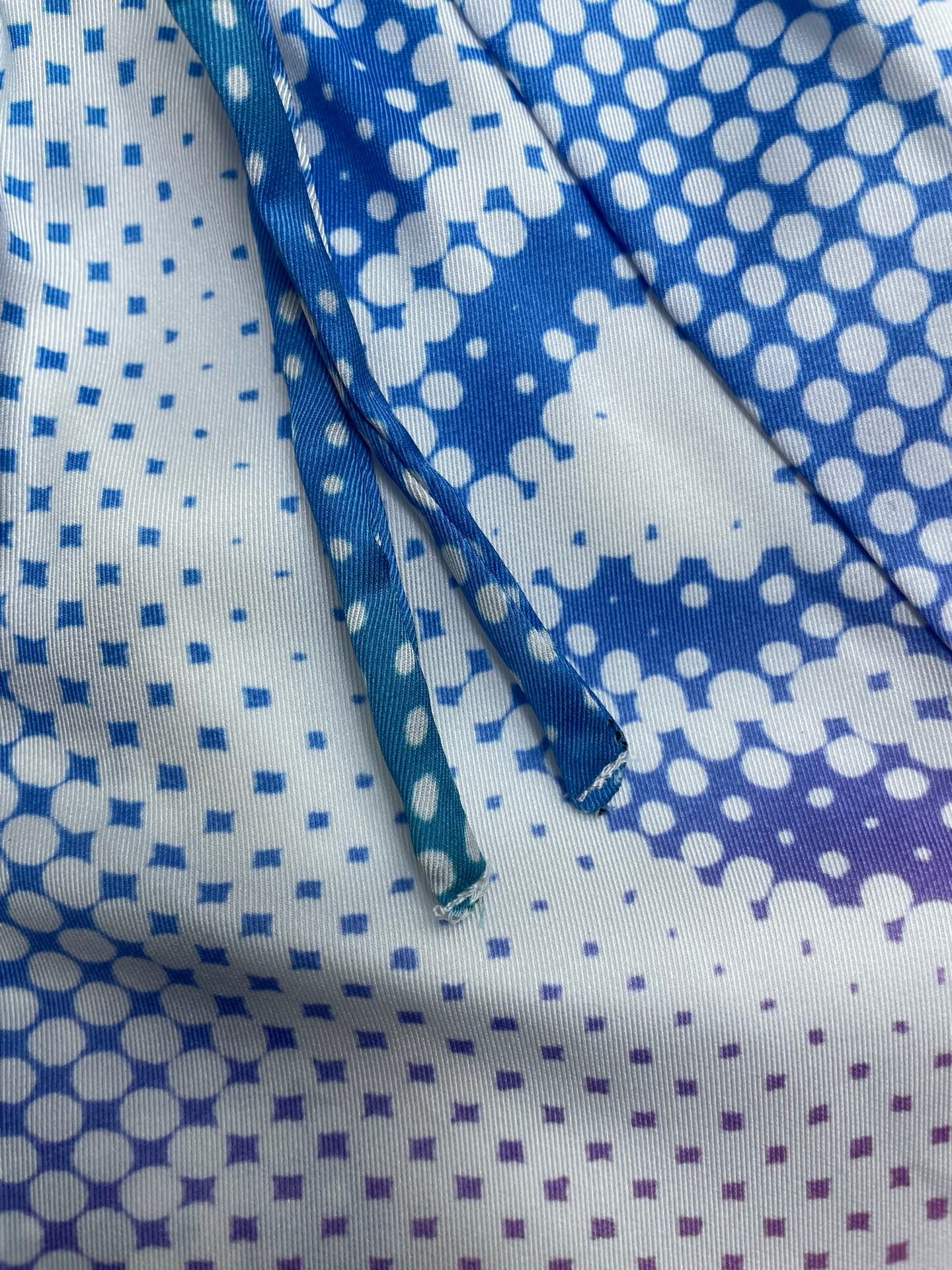 Multi-color Short