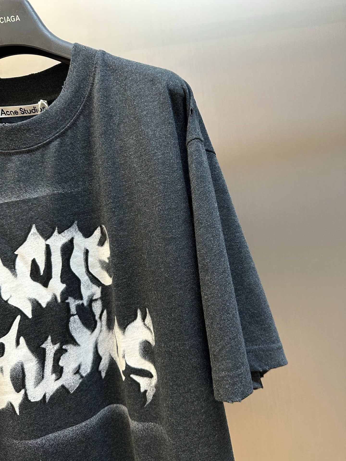 Black and White Sweatshirt
