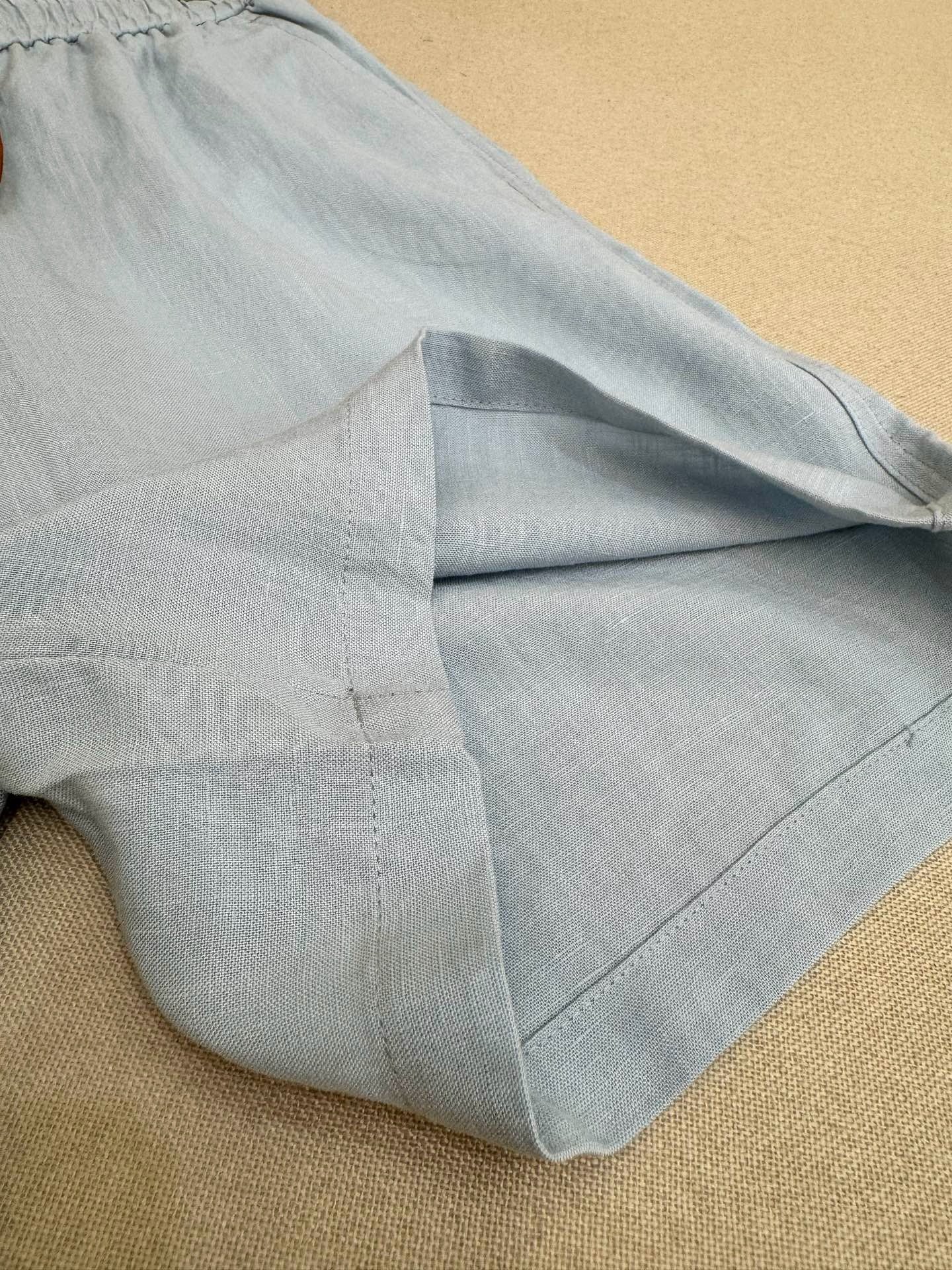 Multi-color Short