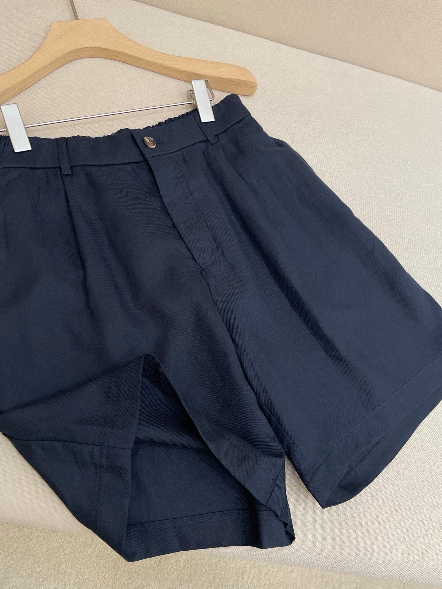 Multi-color Short