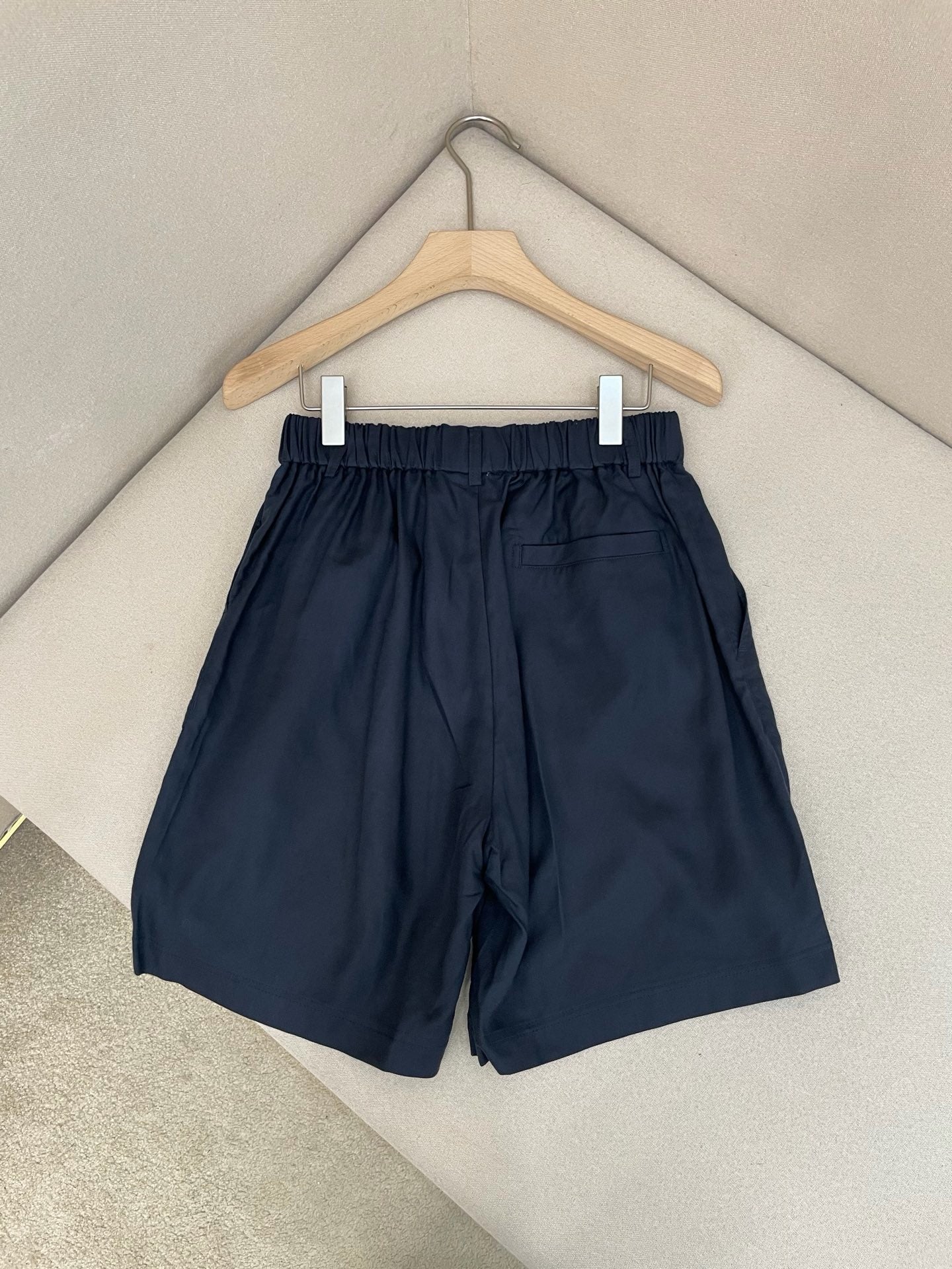 Multi-color Short
