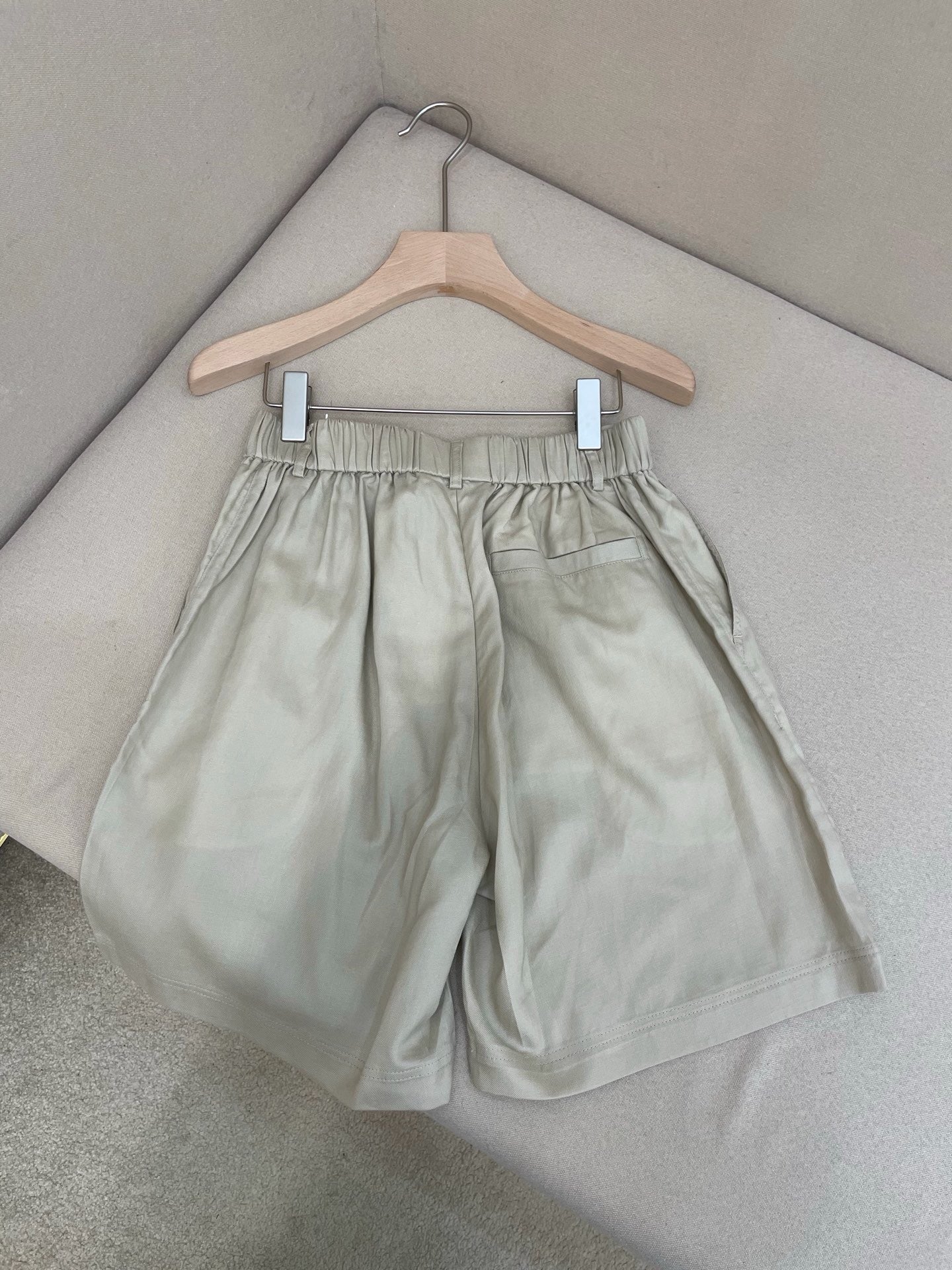 Multi-color Short