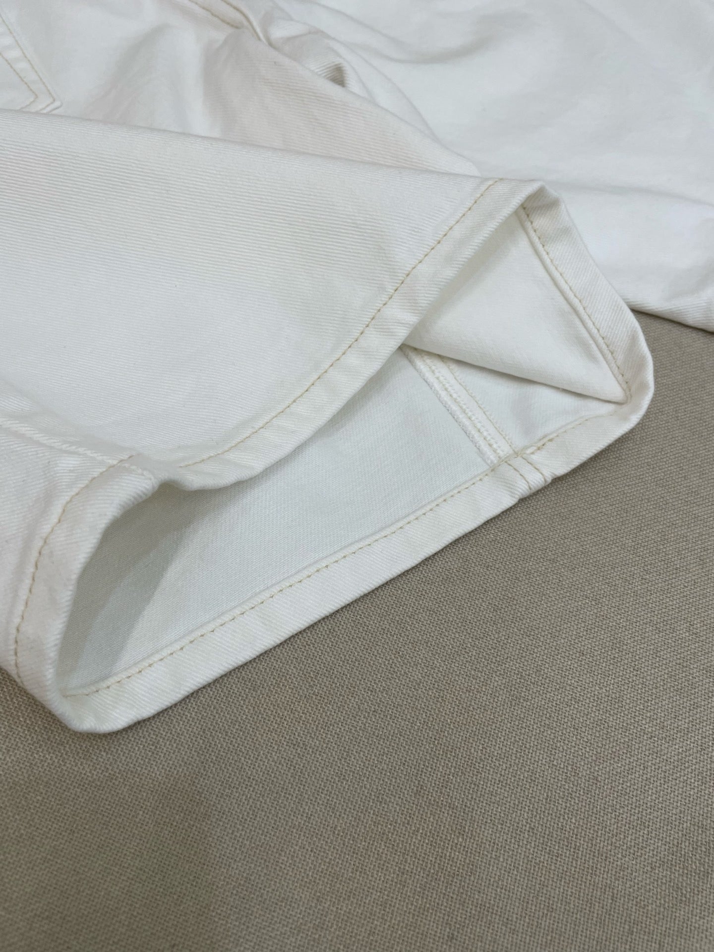 White Short