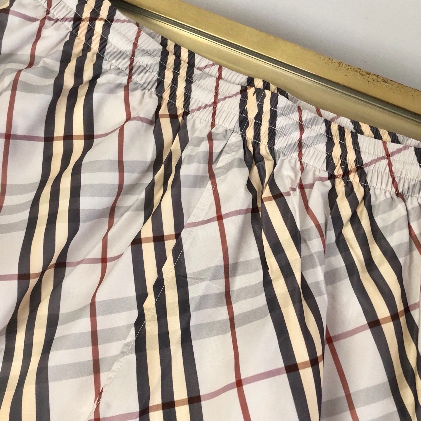 Multi-color Short