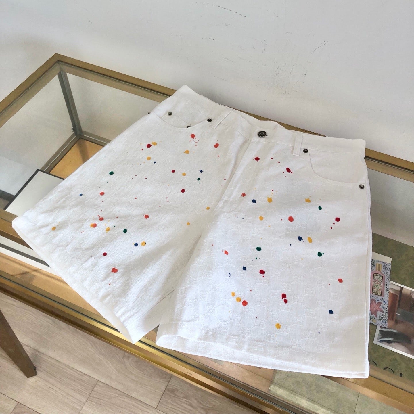 Multi-color Short