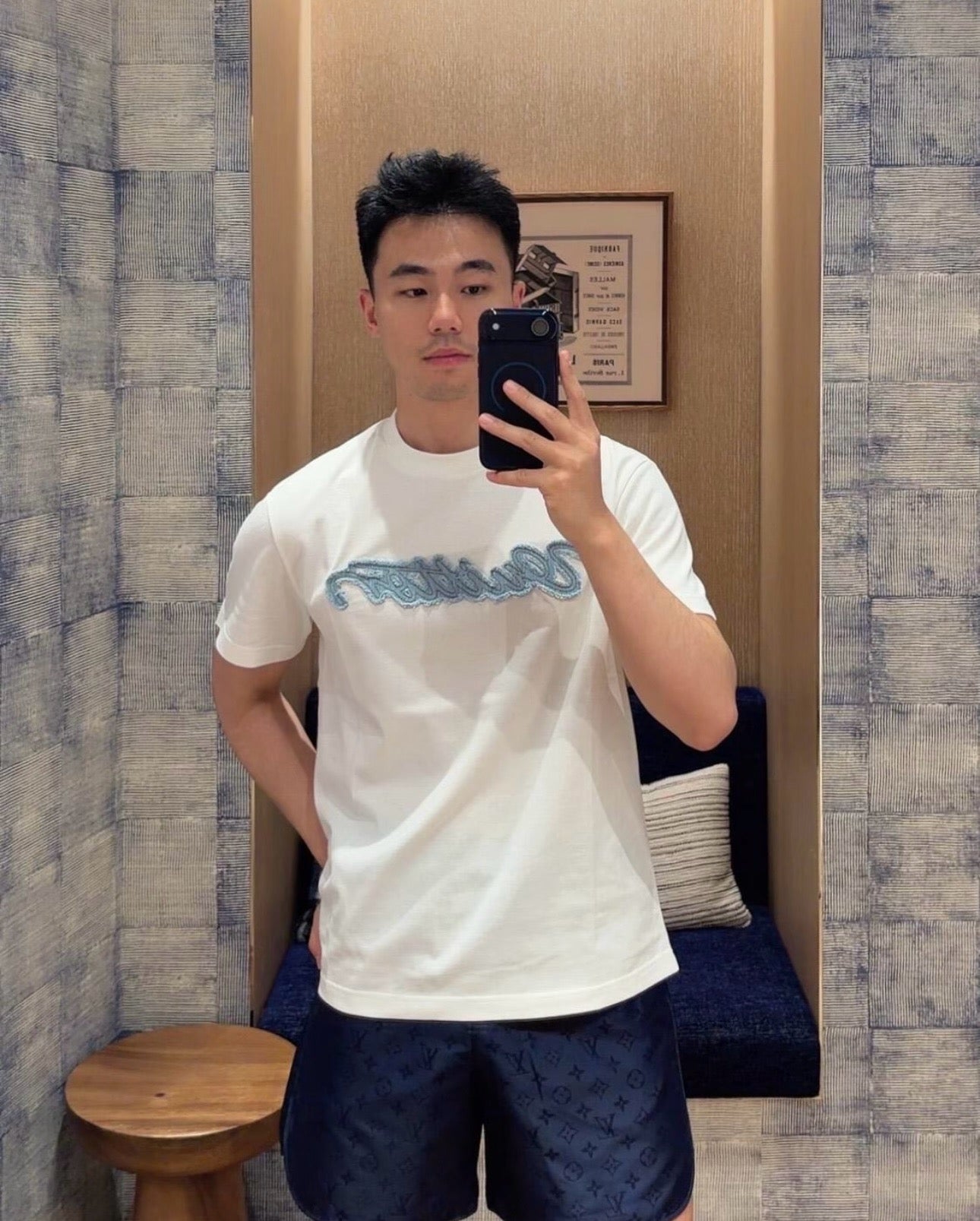 White T-shirt