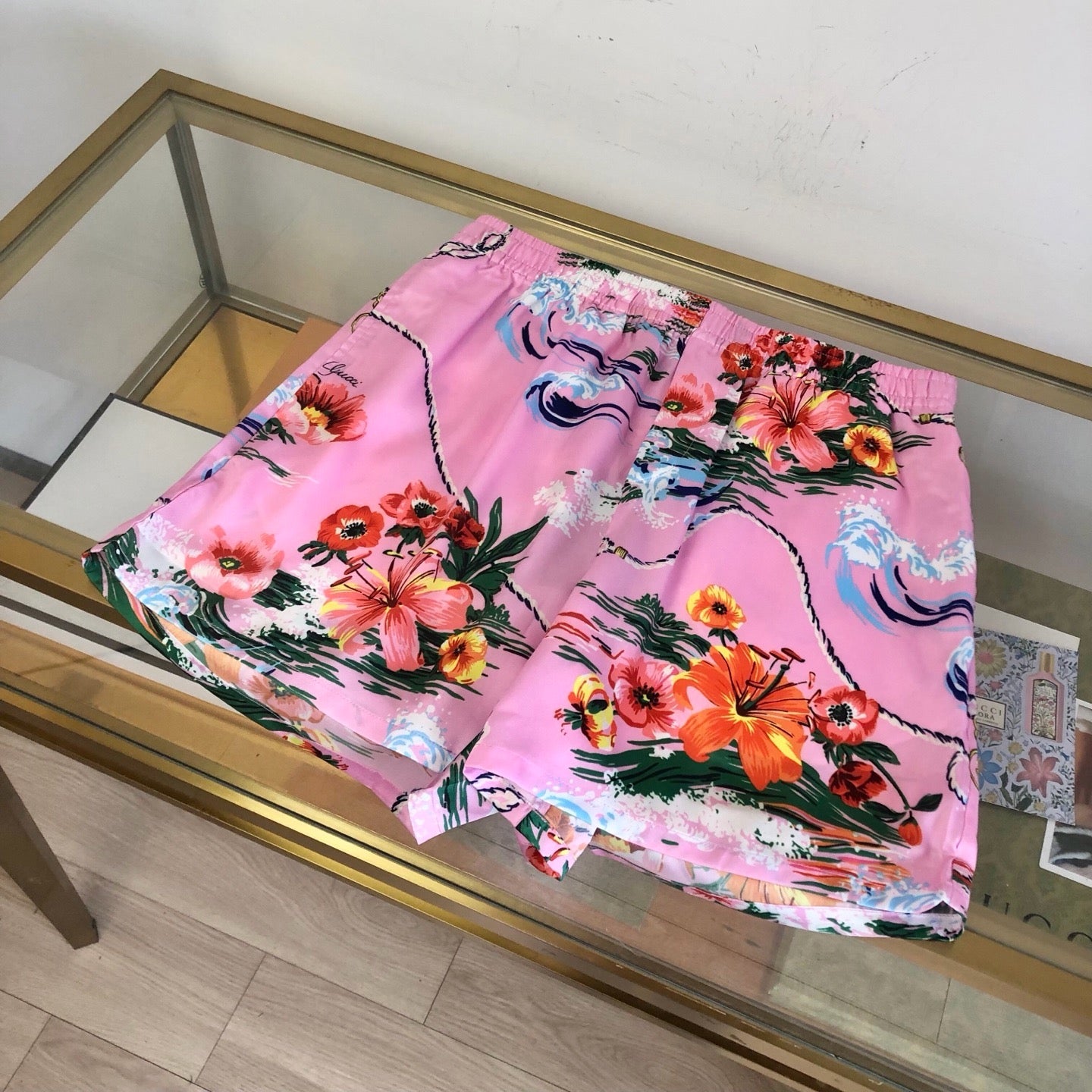 Multi-color Short
