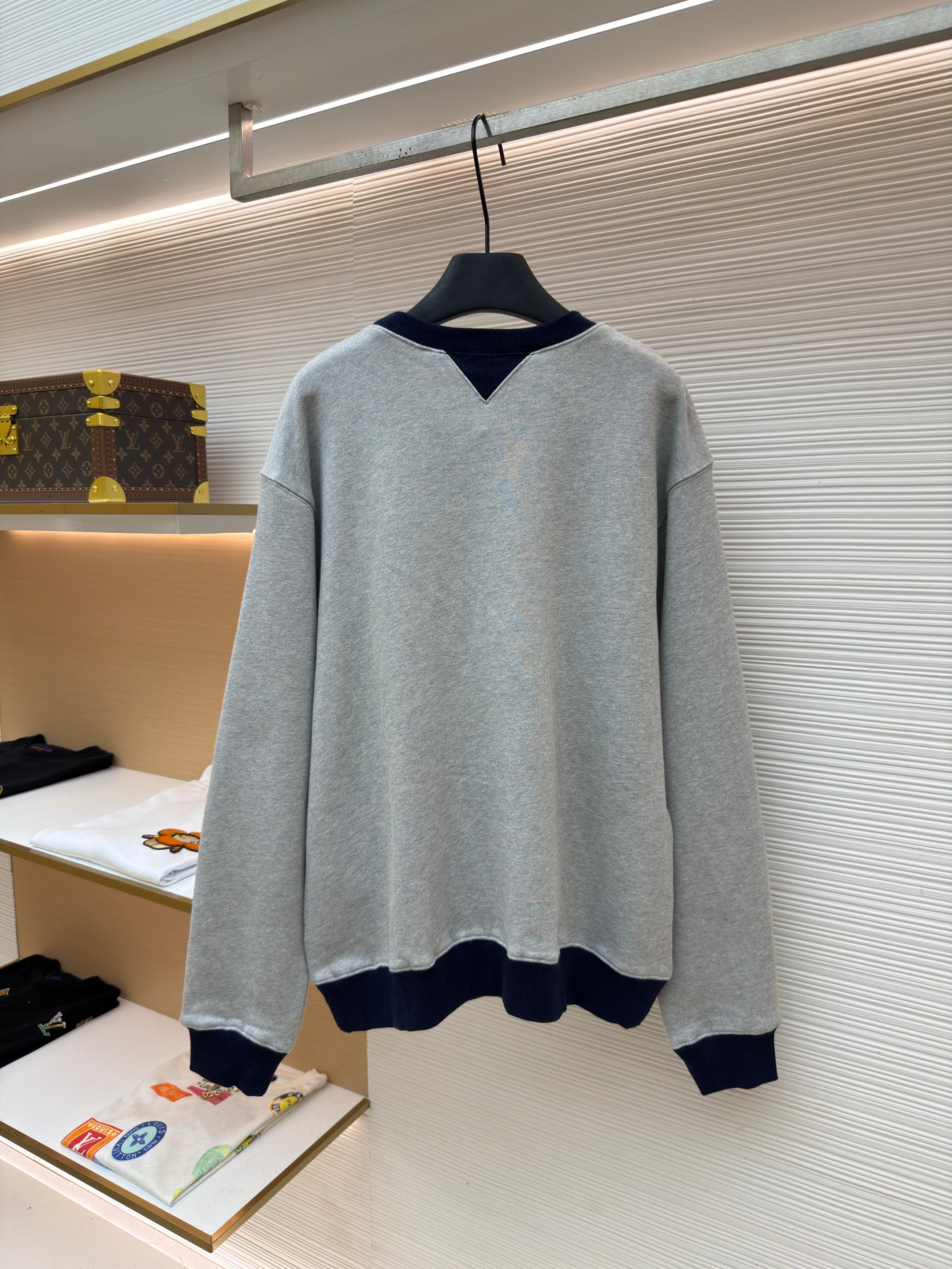 Grey Sweatshirt