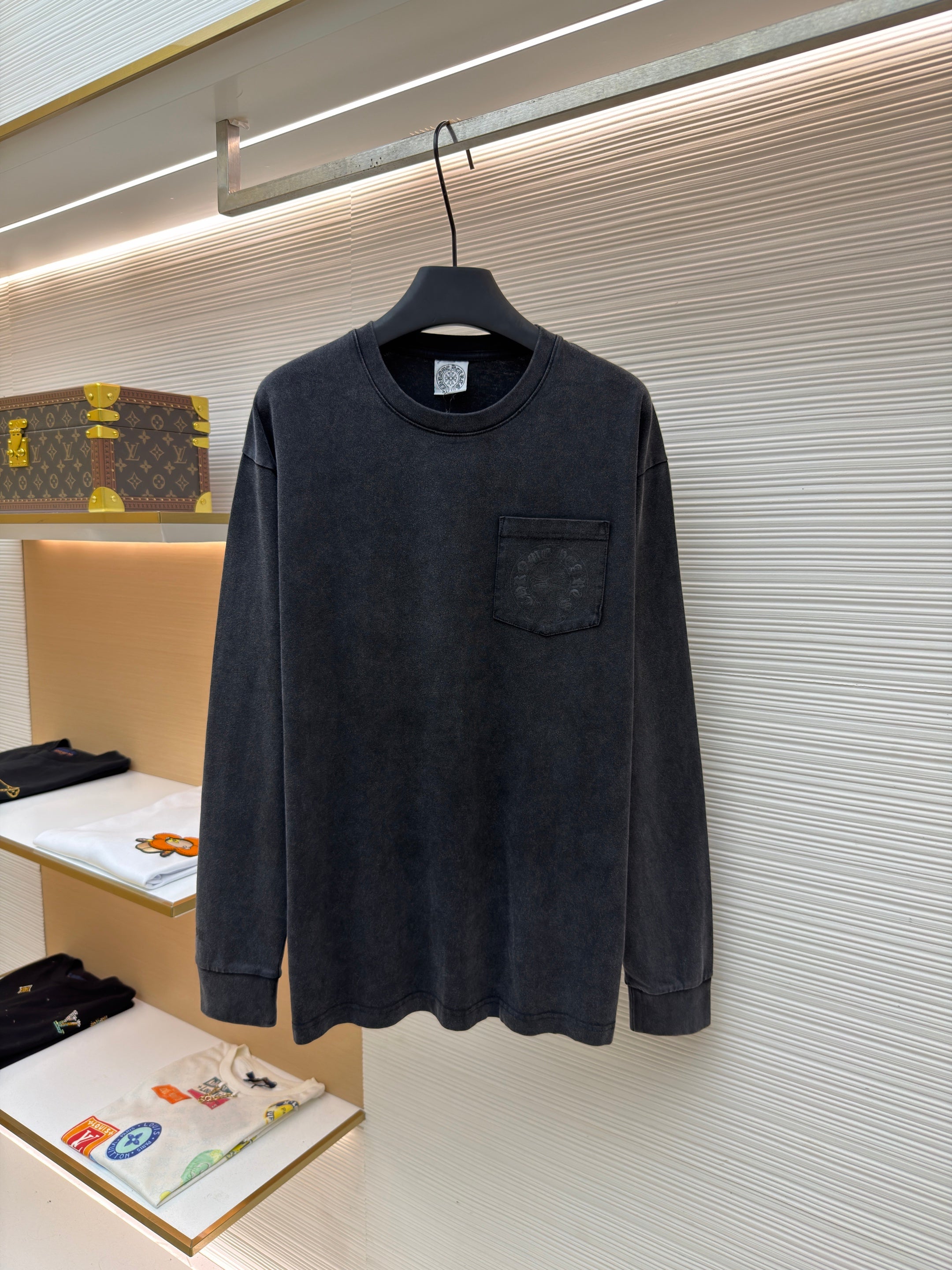 Black Sweatshirt