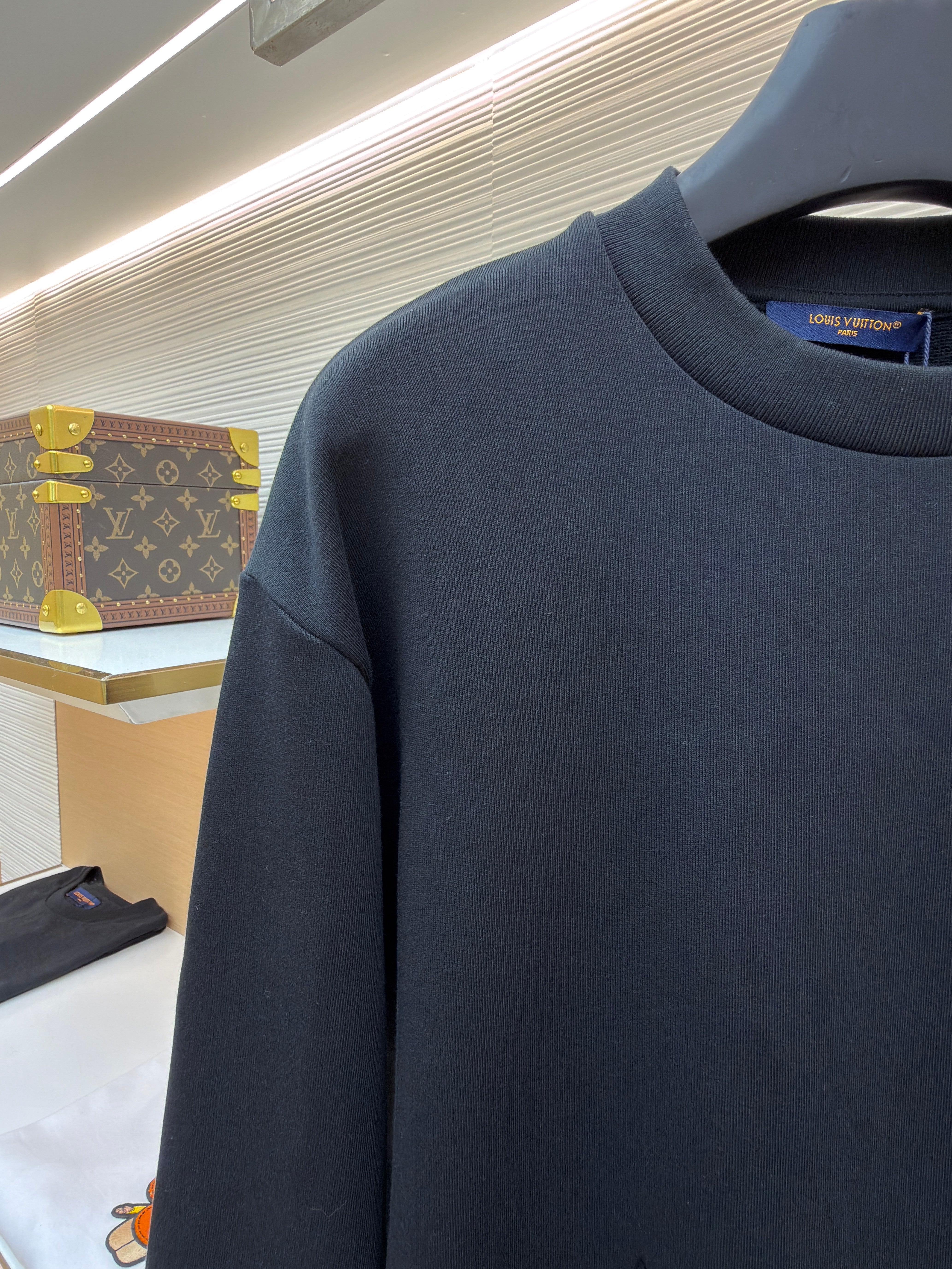 Black Sweatshirt