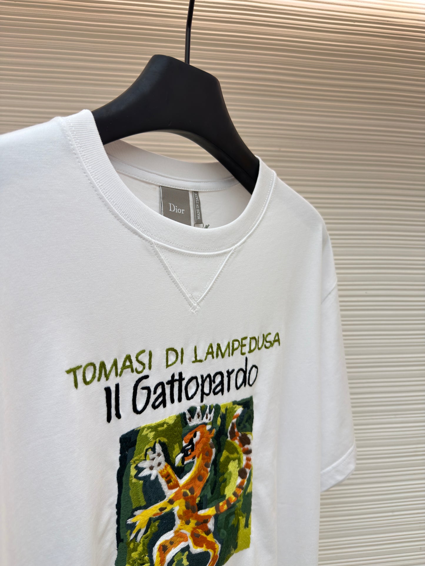 White T-shirt