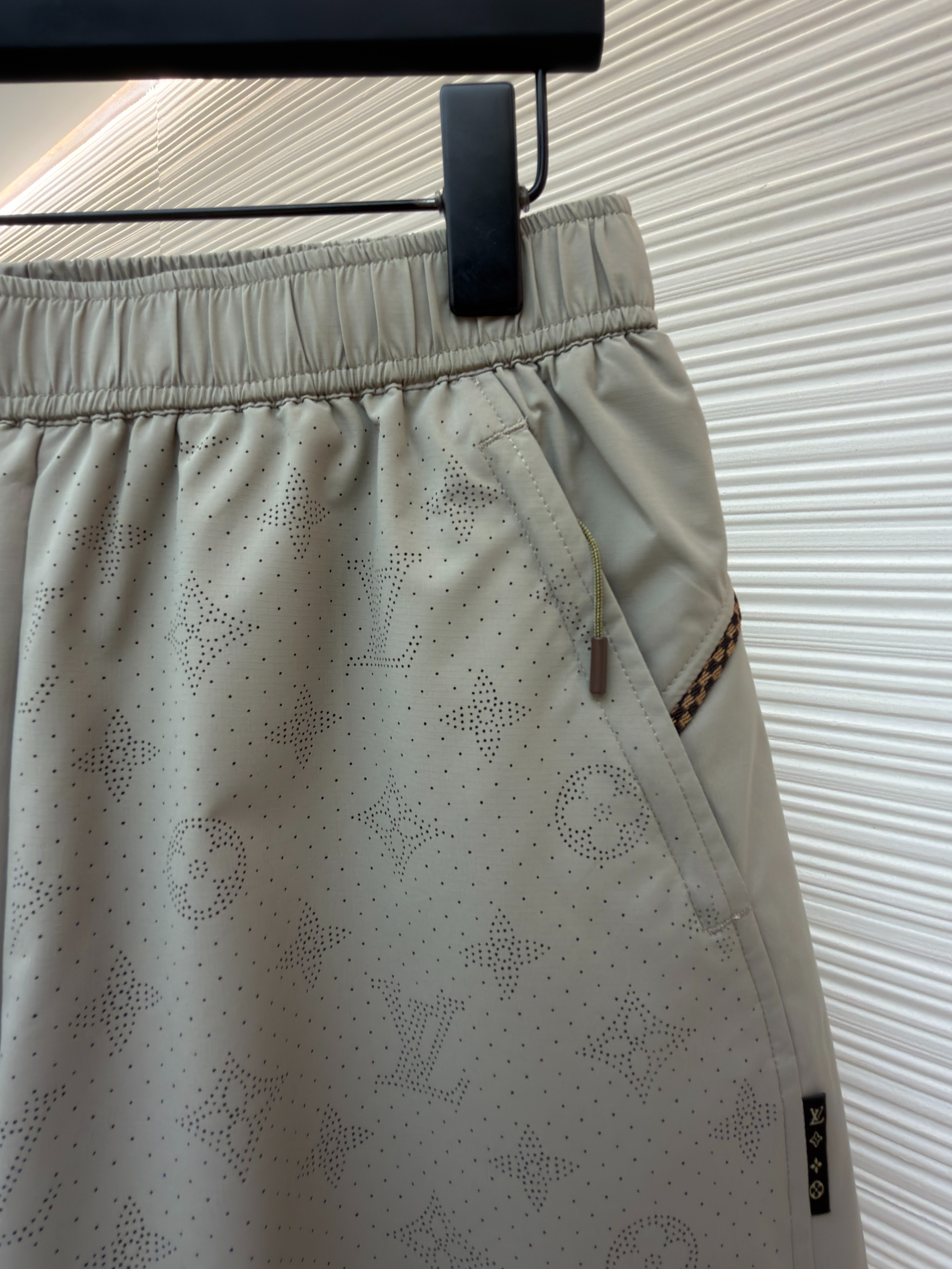 Light Grey Short
