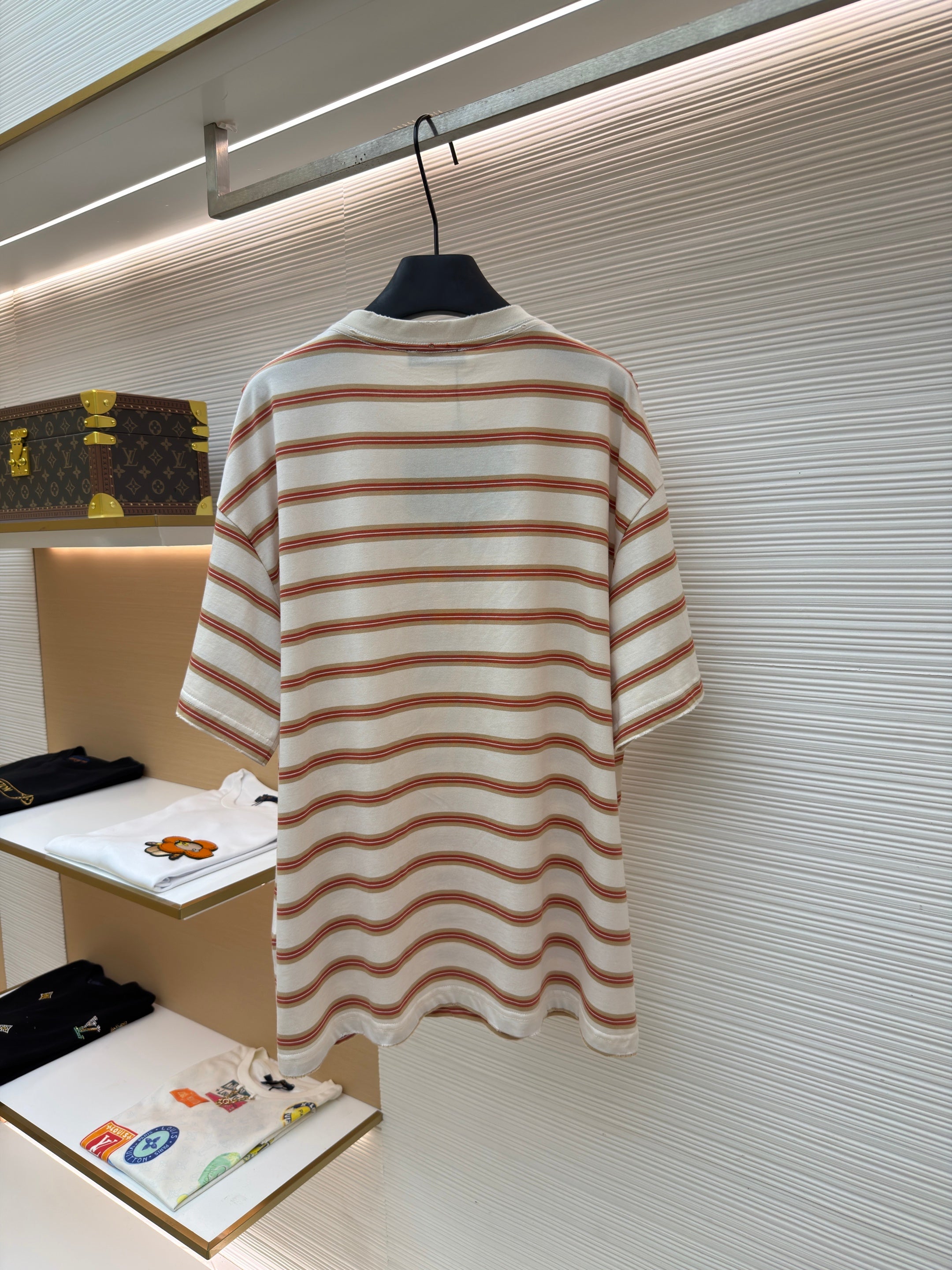 Off-white T-shirt