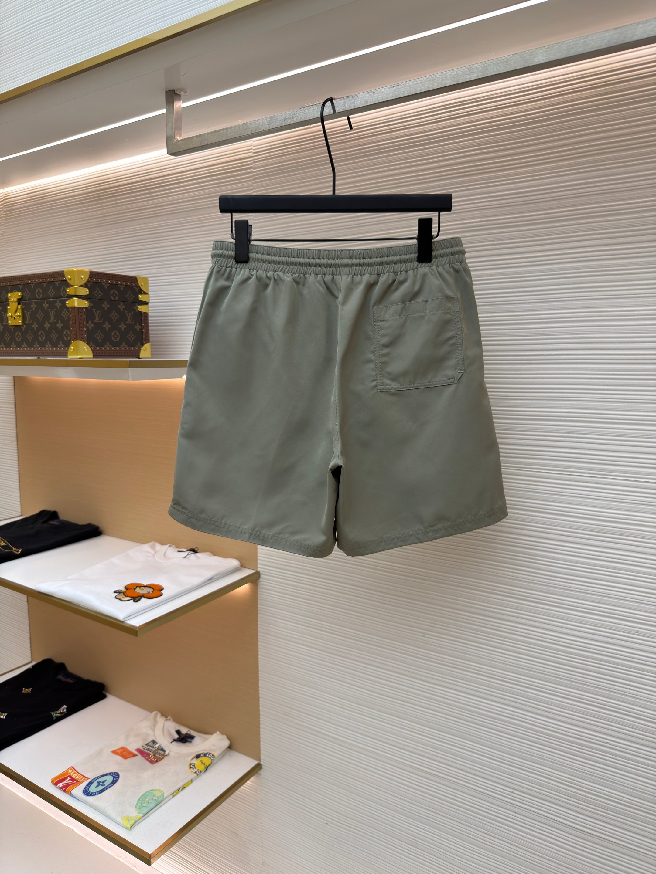 Multi-color Short