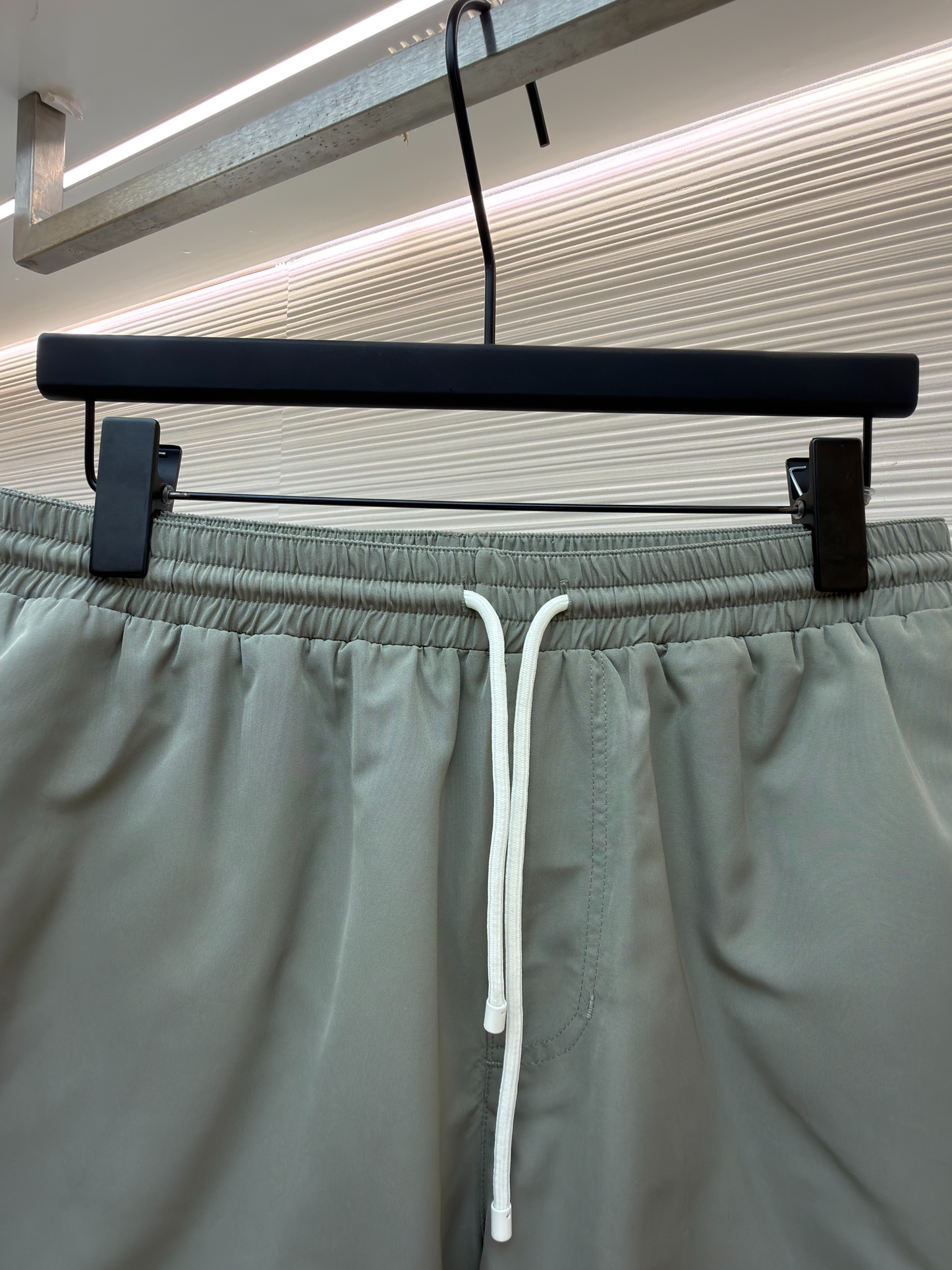 Multi-color Short