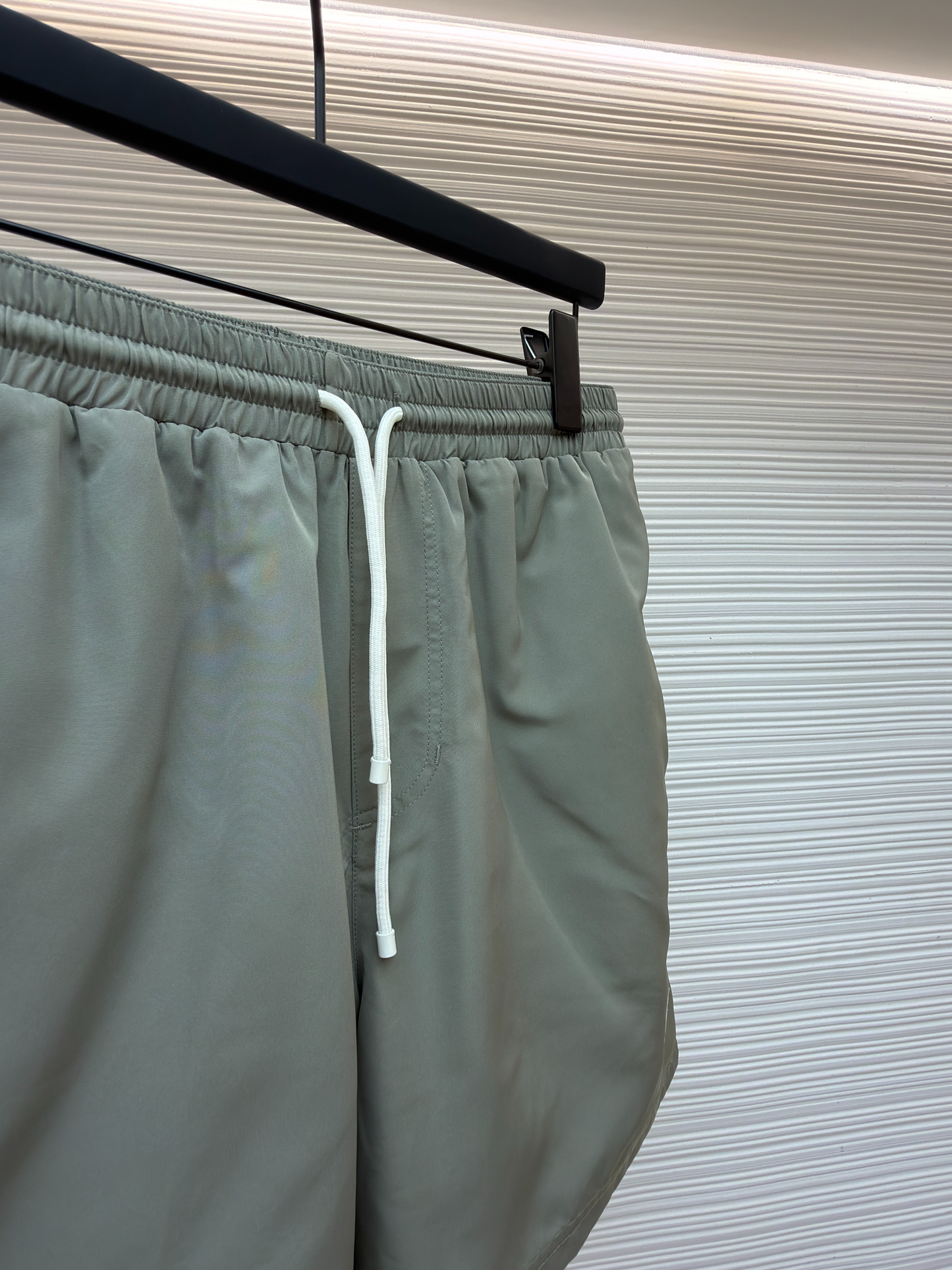 Multi-color Short