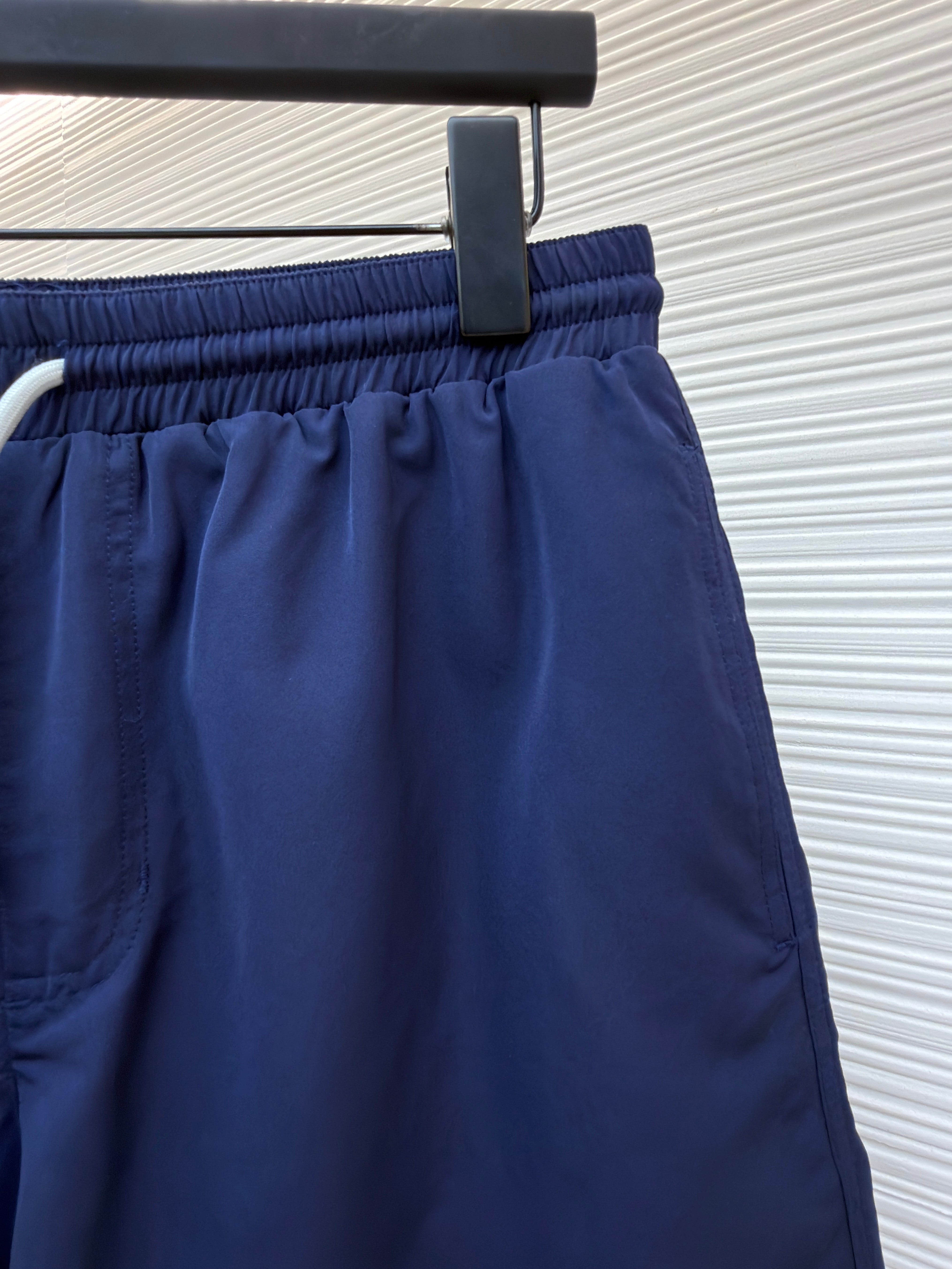 Multi-color Short