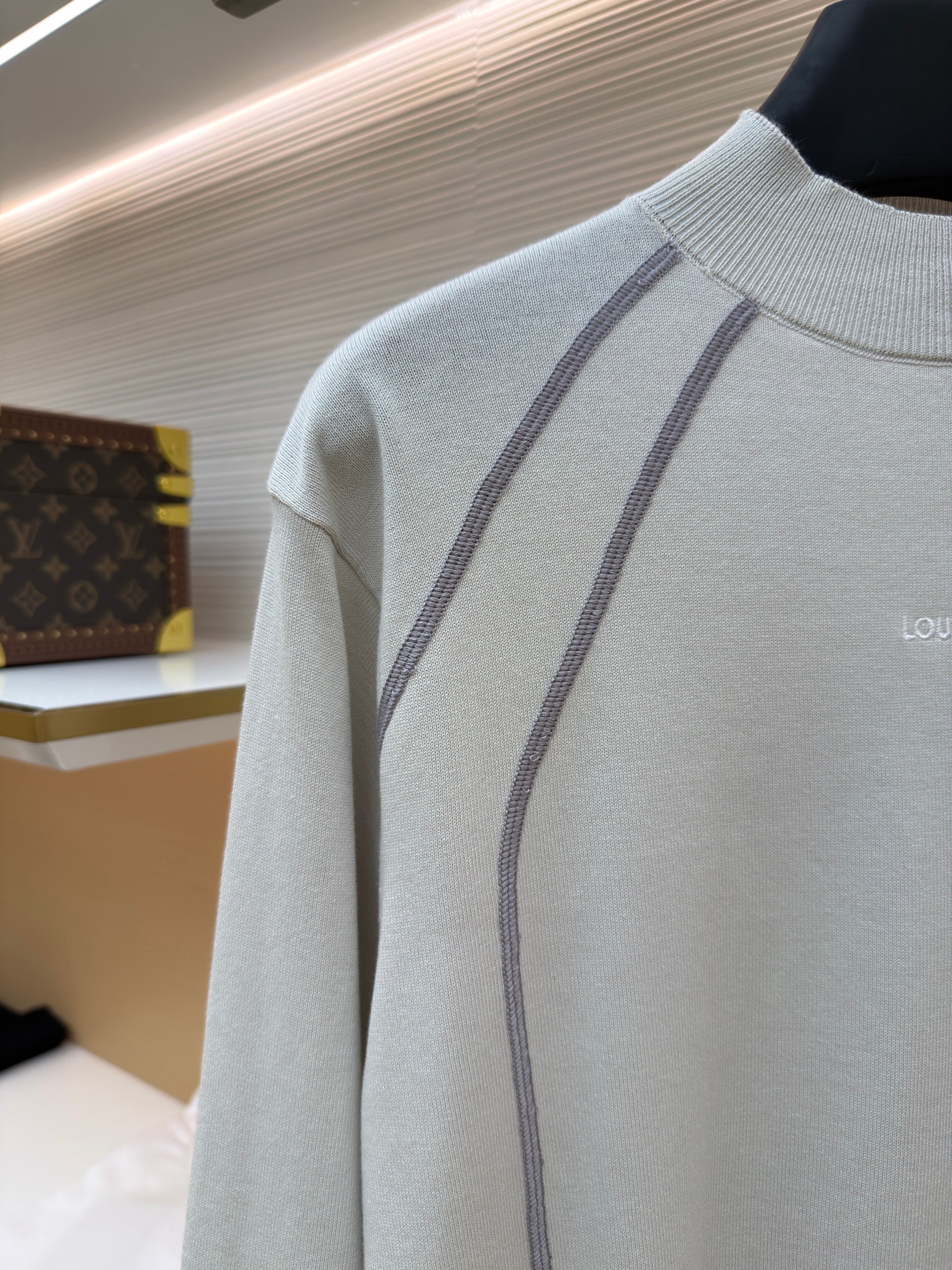 Off-White Sweatshirt