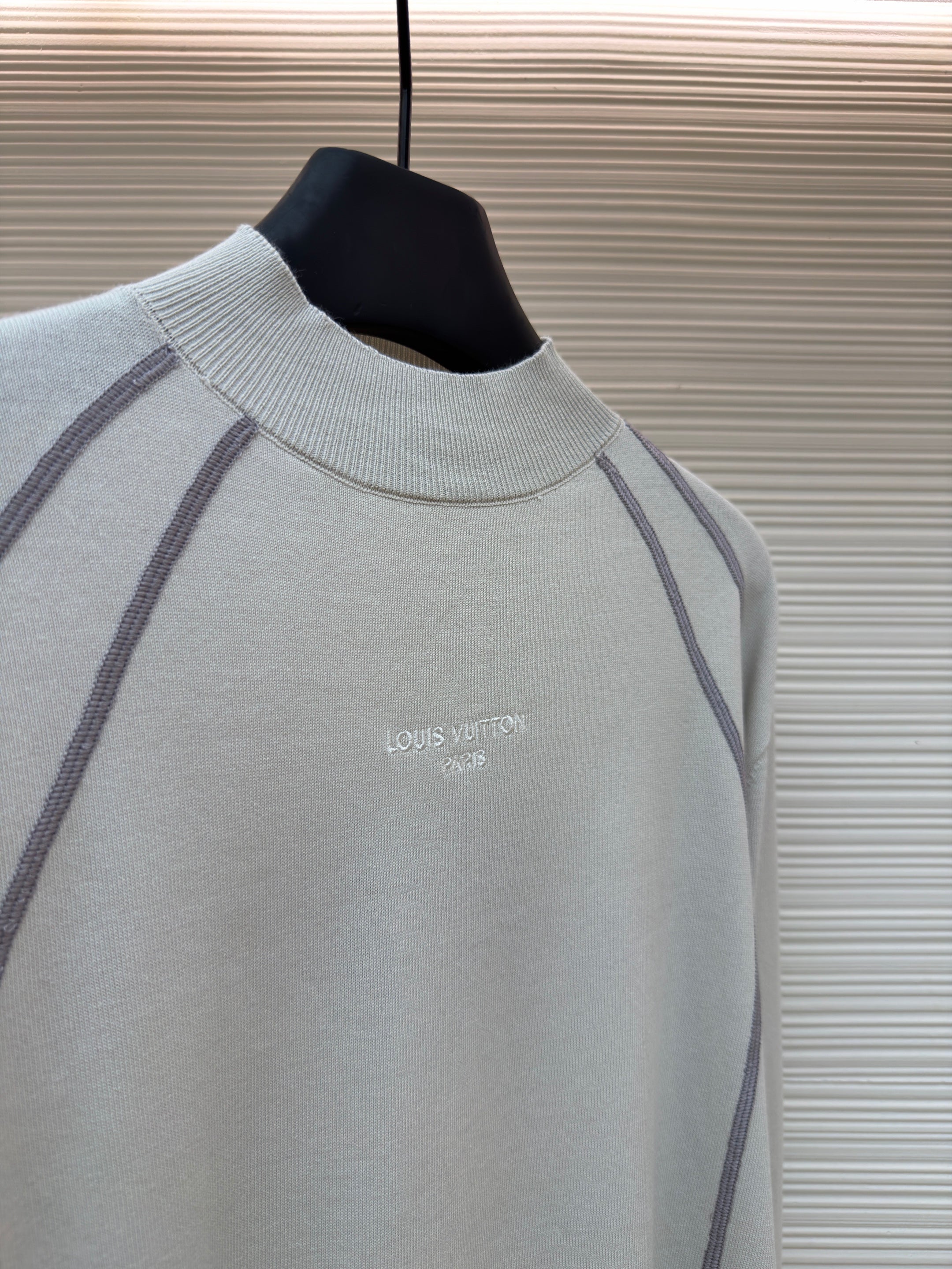Off-White Sweatshirt