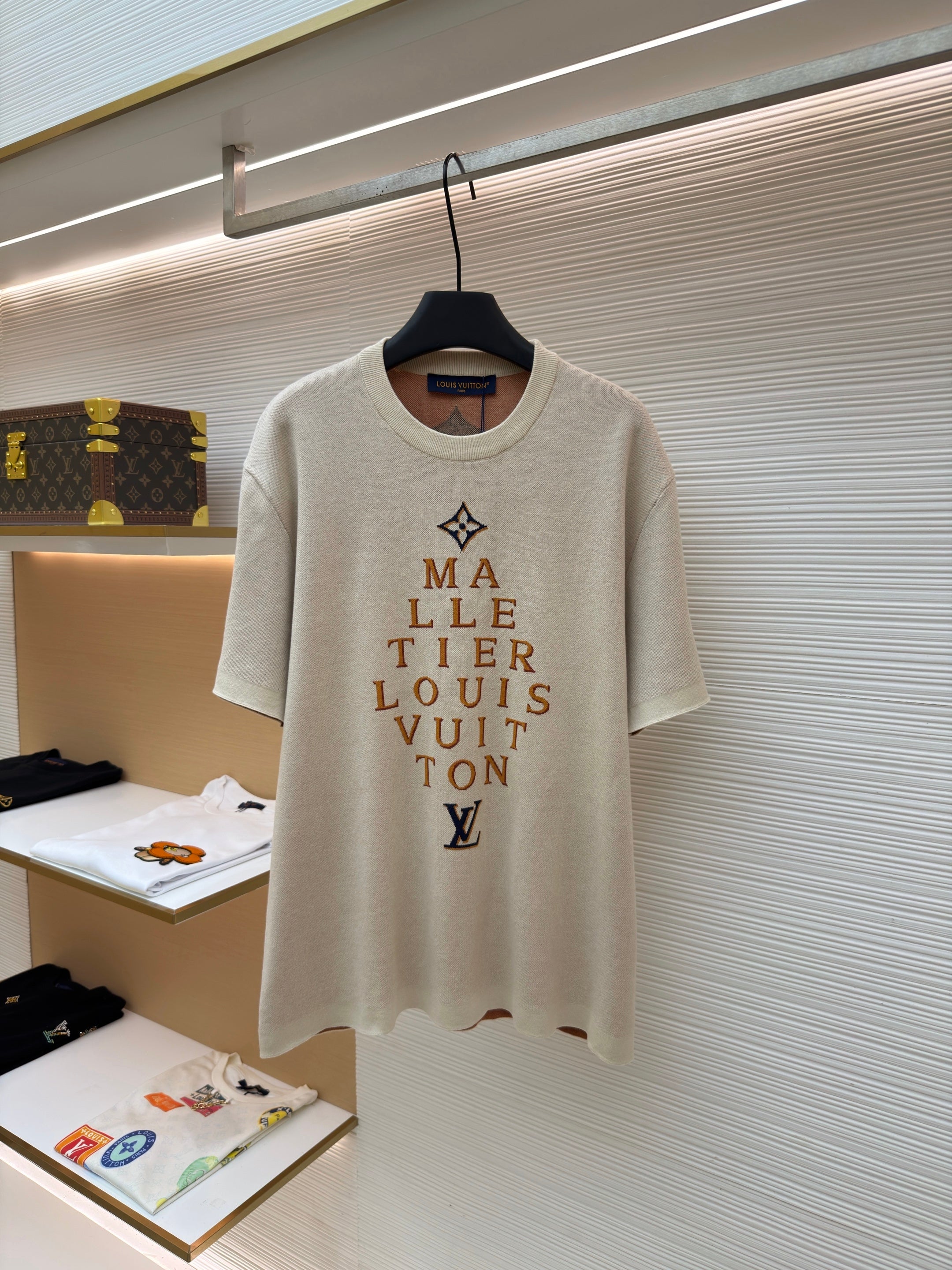 Off-White T-shirt