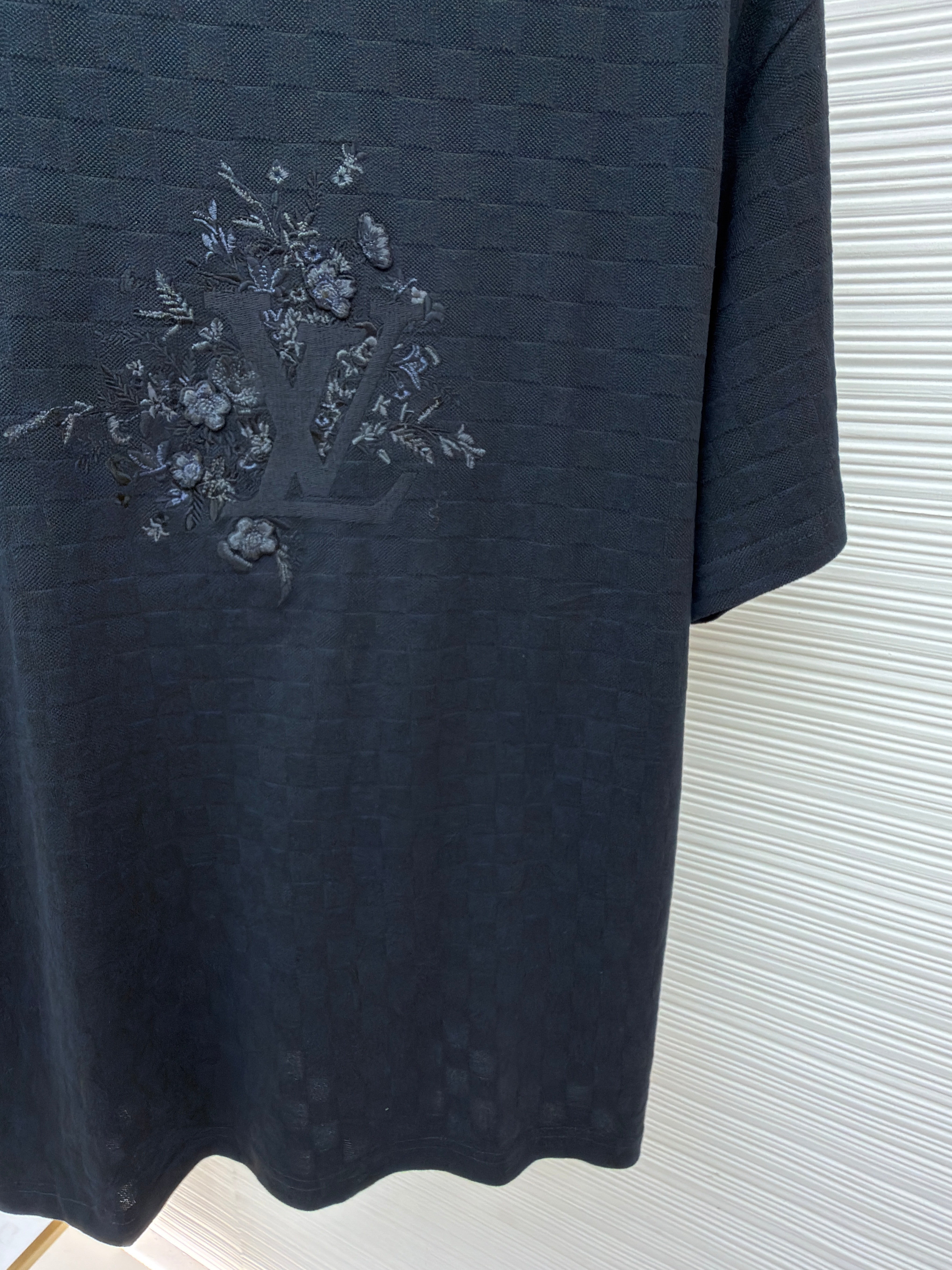 Black T-shirt