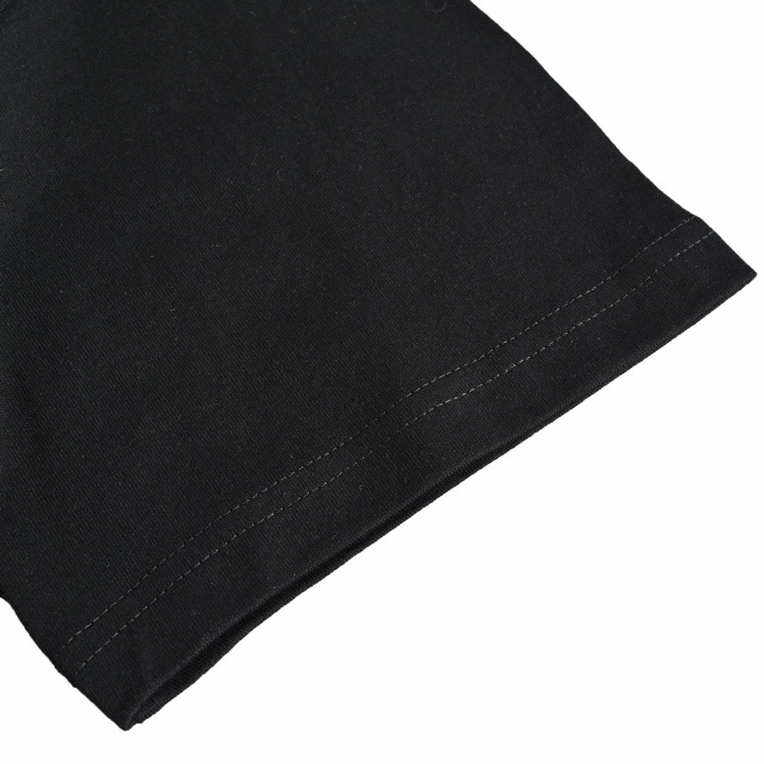 Black T-shirt