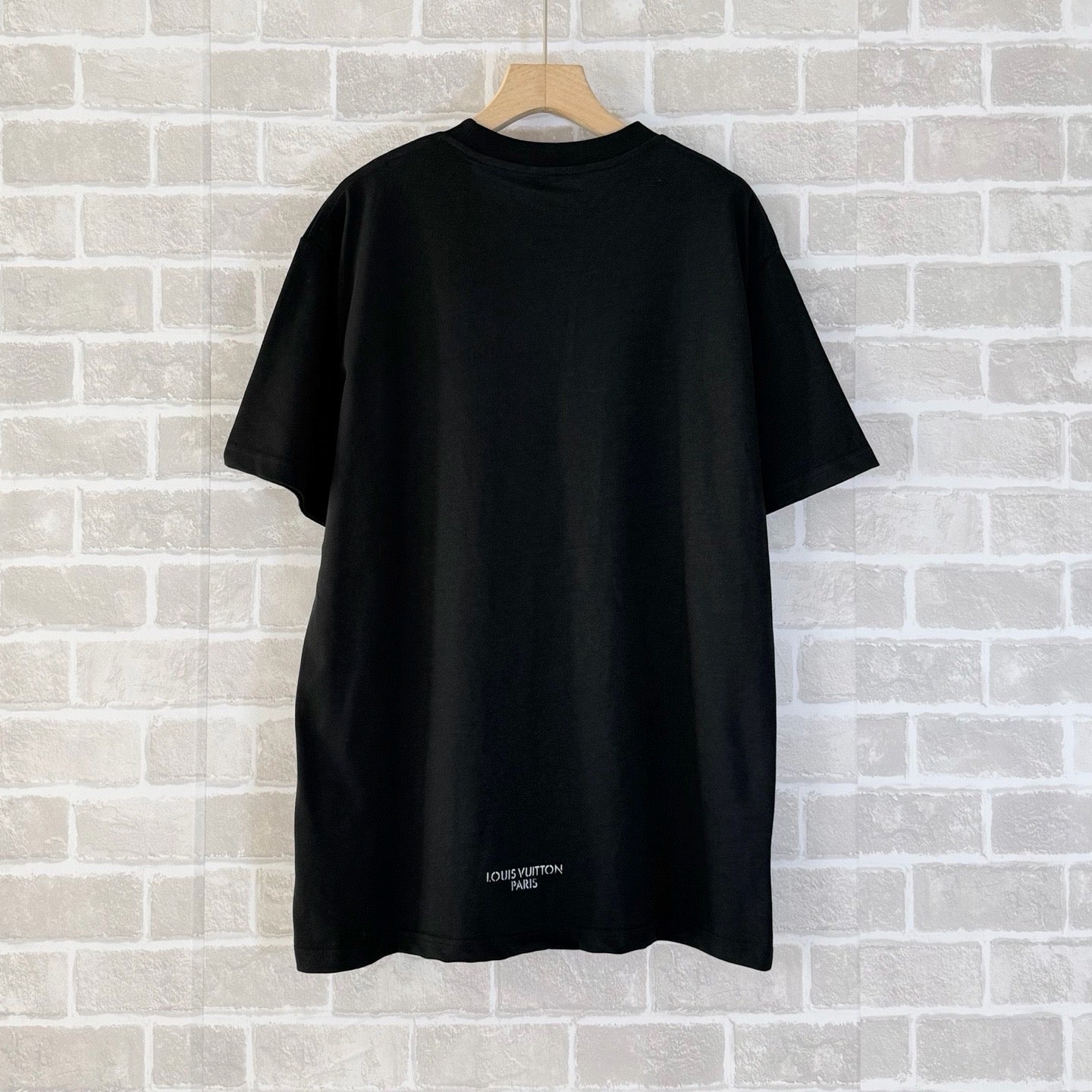 Black T-shirt