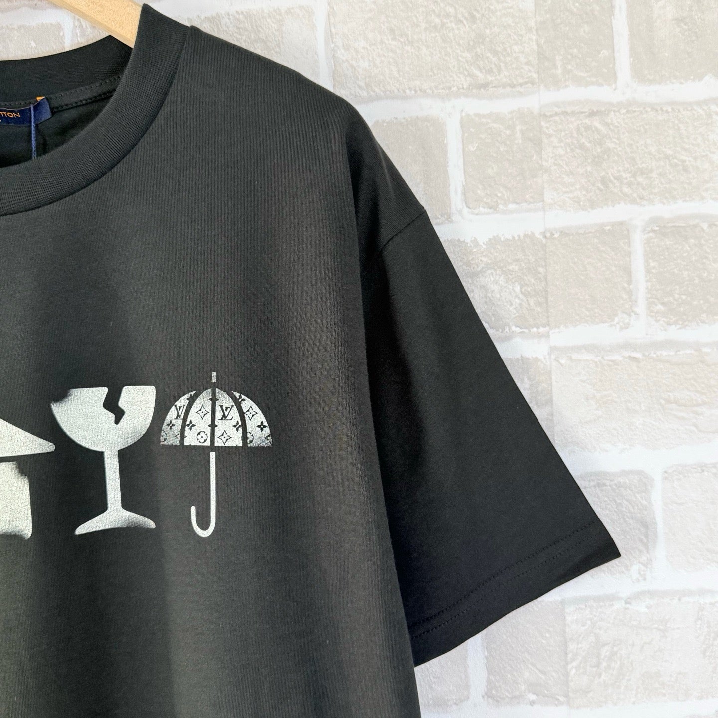 Black T-shirt