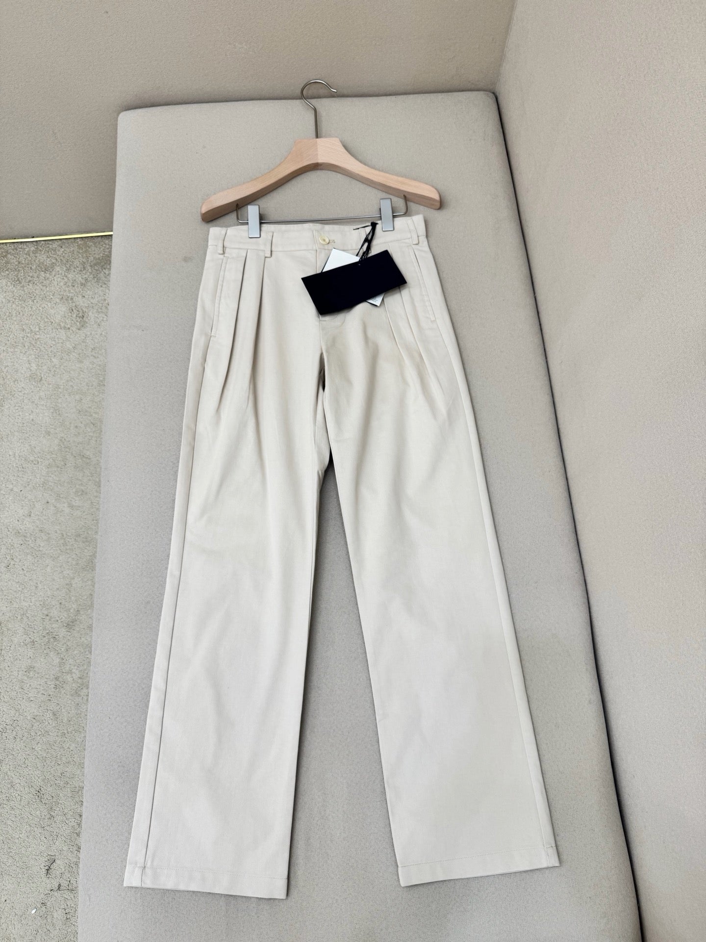 Off-white Pant