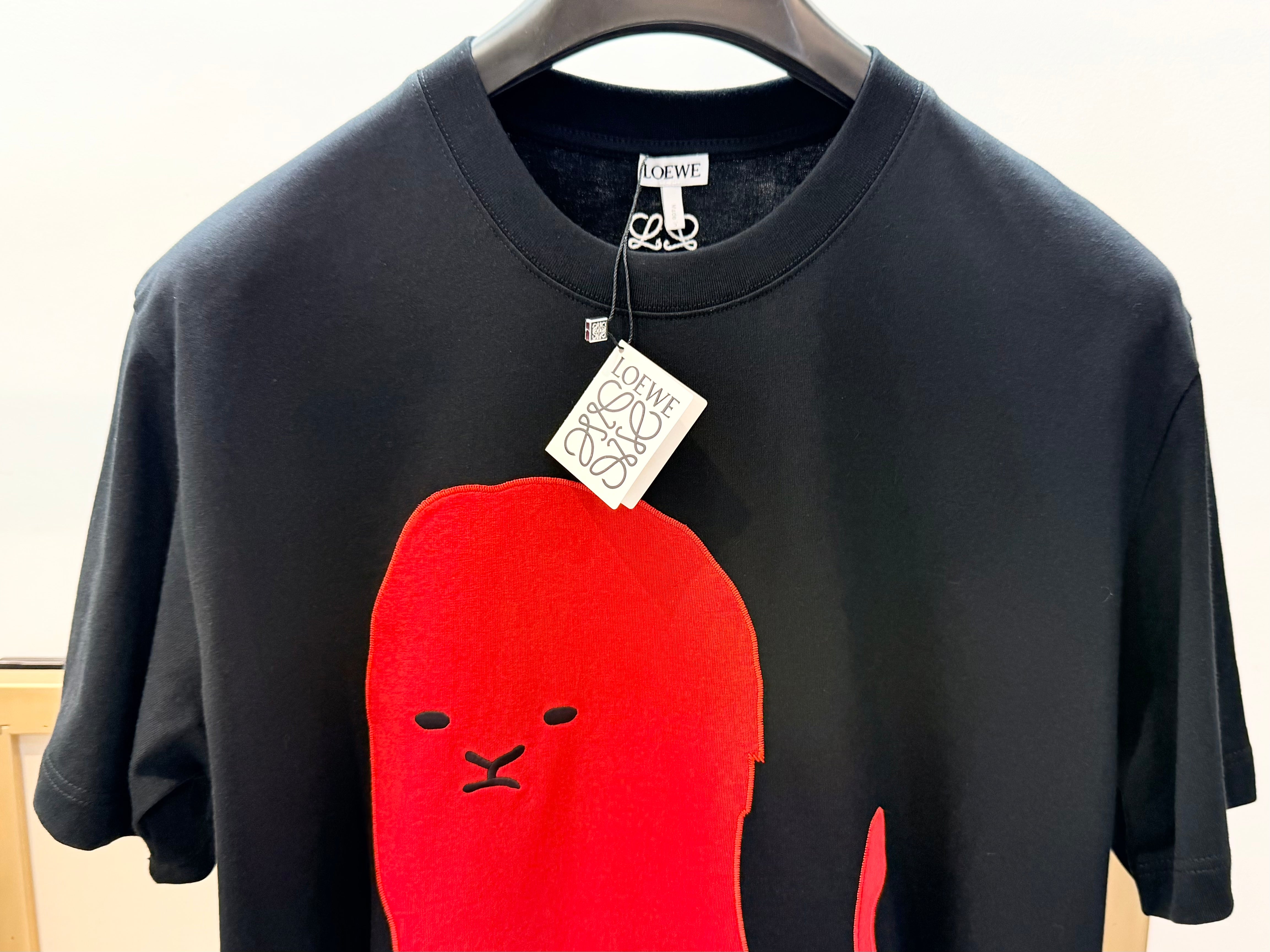 Black and White T-shirts