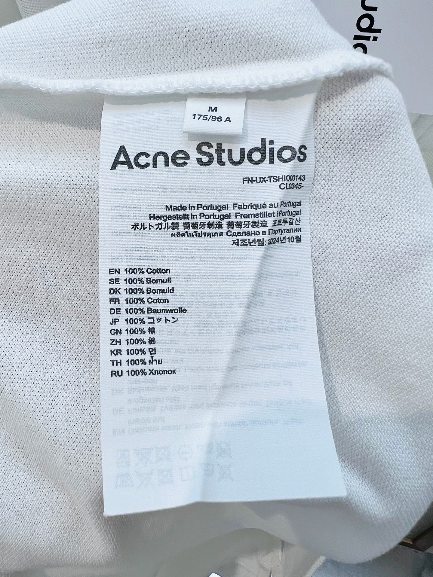 Multi-color T-shirts