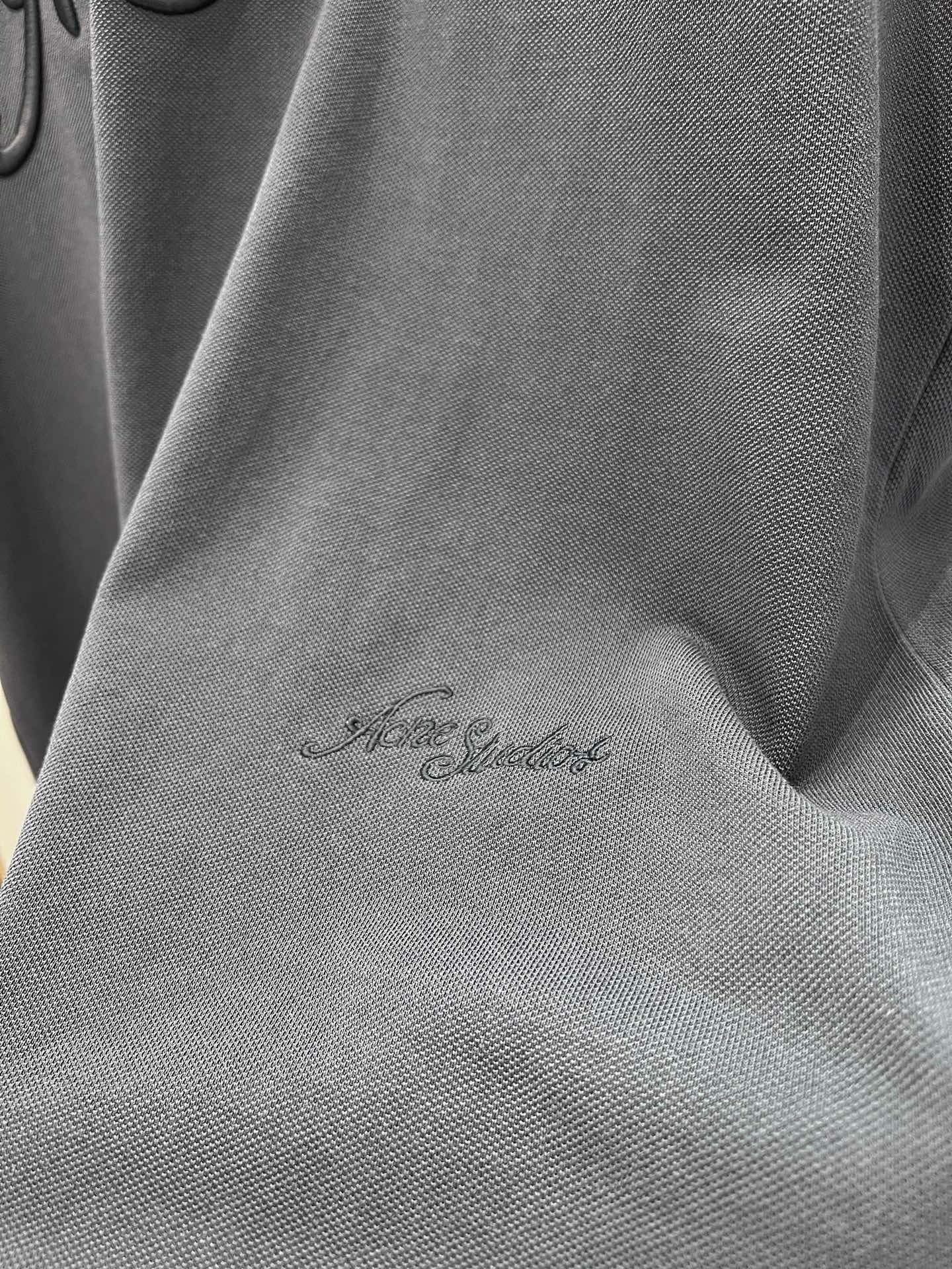 Multi-color T-shirts