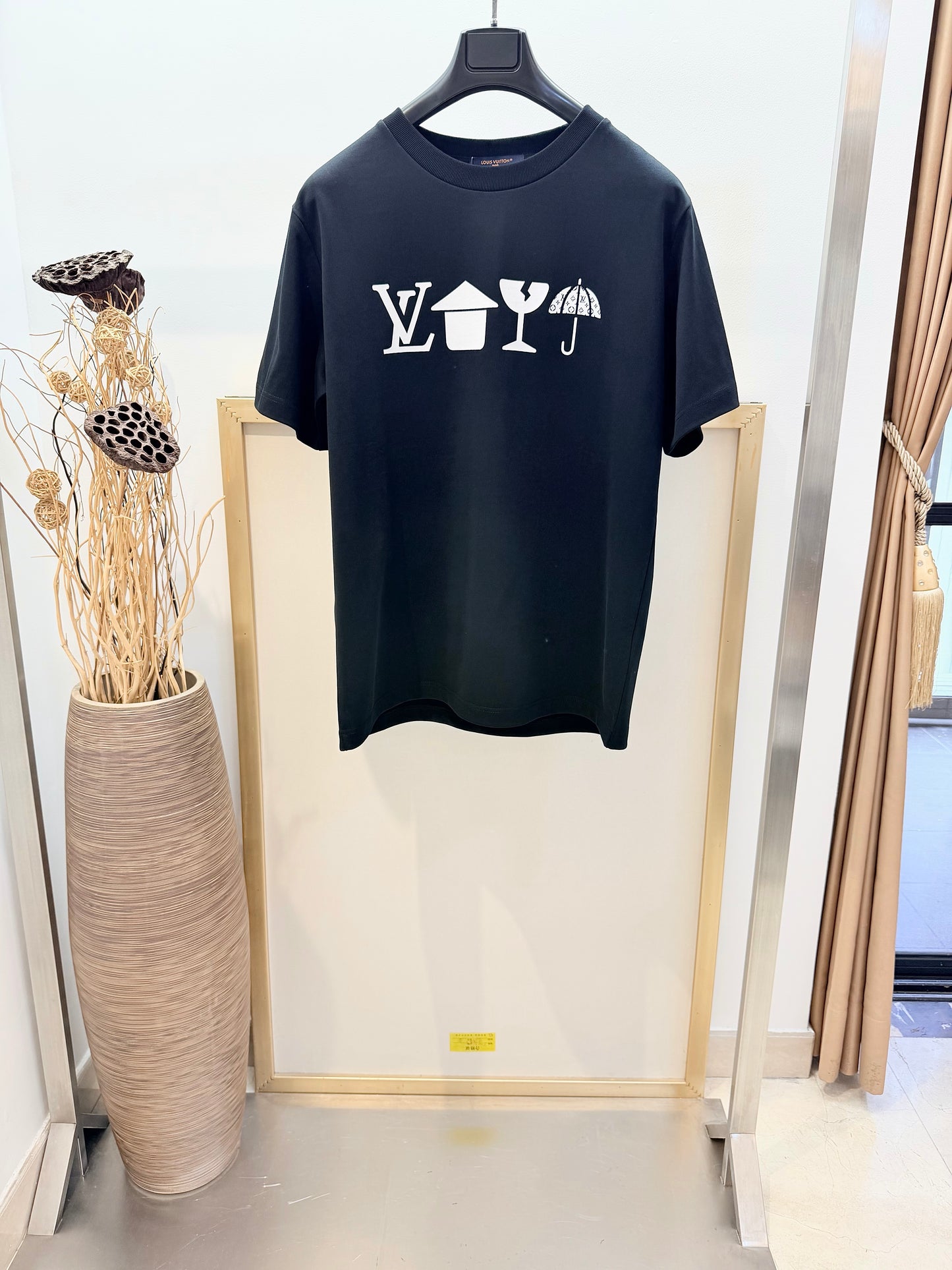 Black T-shirt