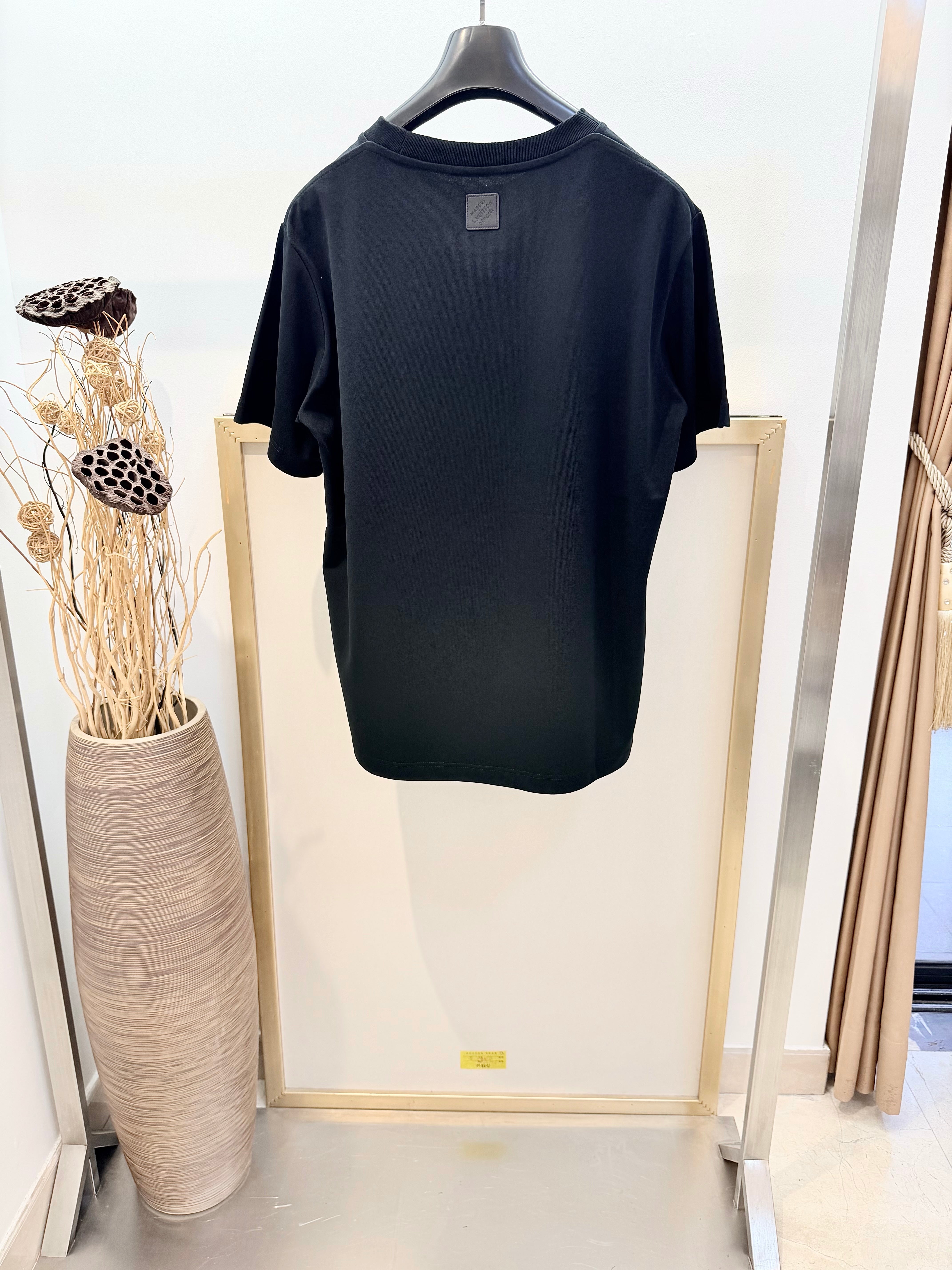 Black T-shirt